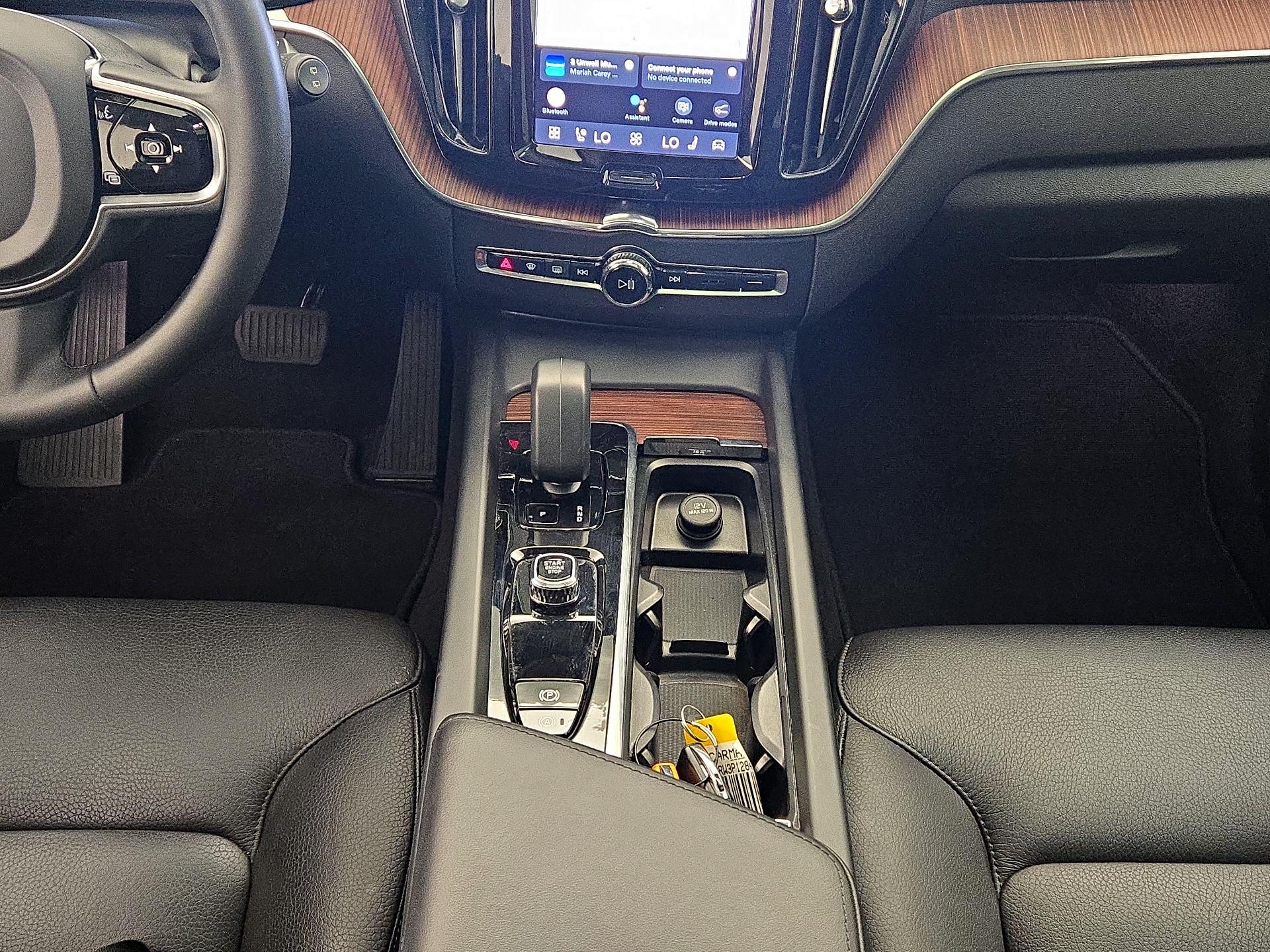 Thumbnail: 2023 Volvo XC60 - 18