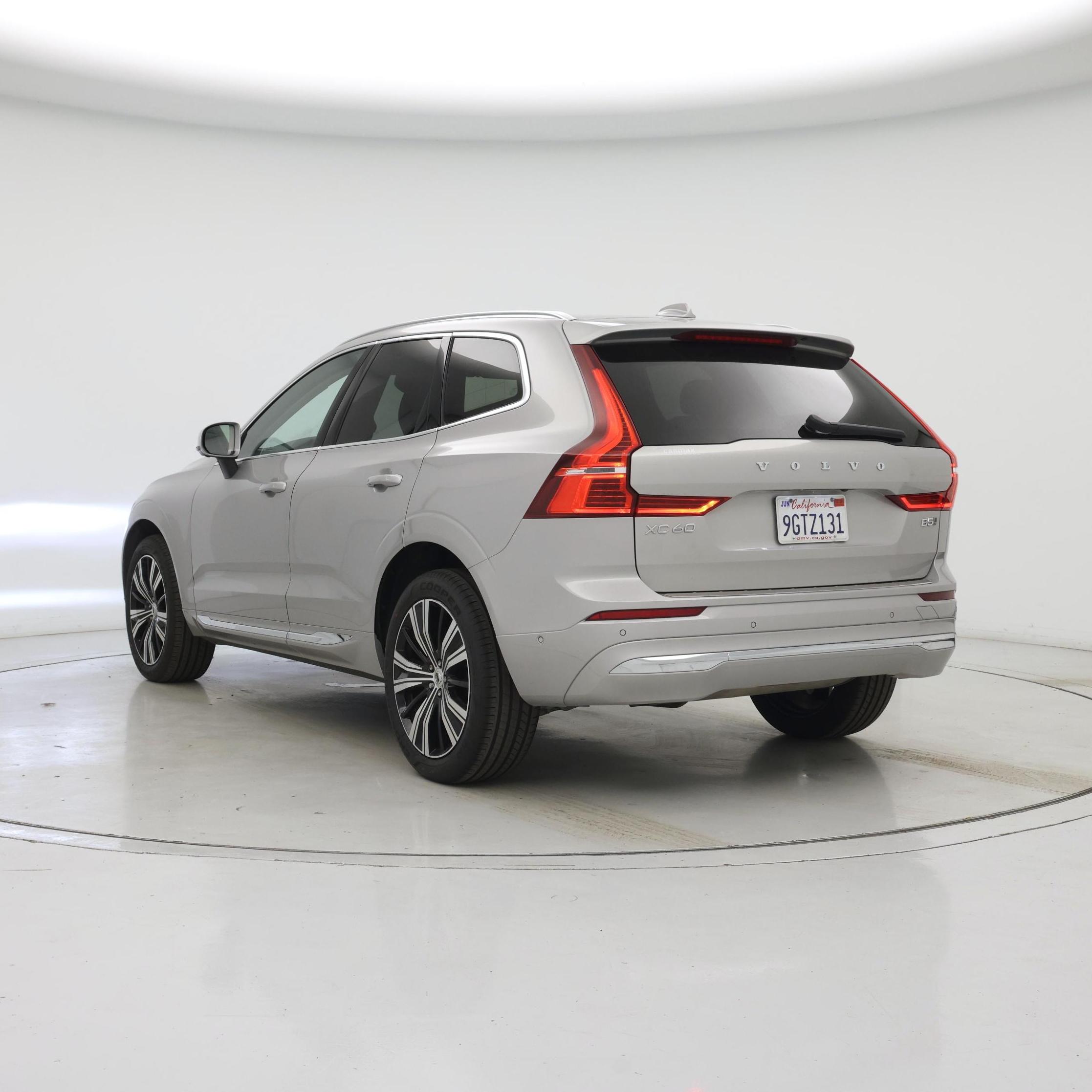 Thumbnail: 2023 Volvo XC60 - 2