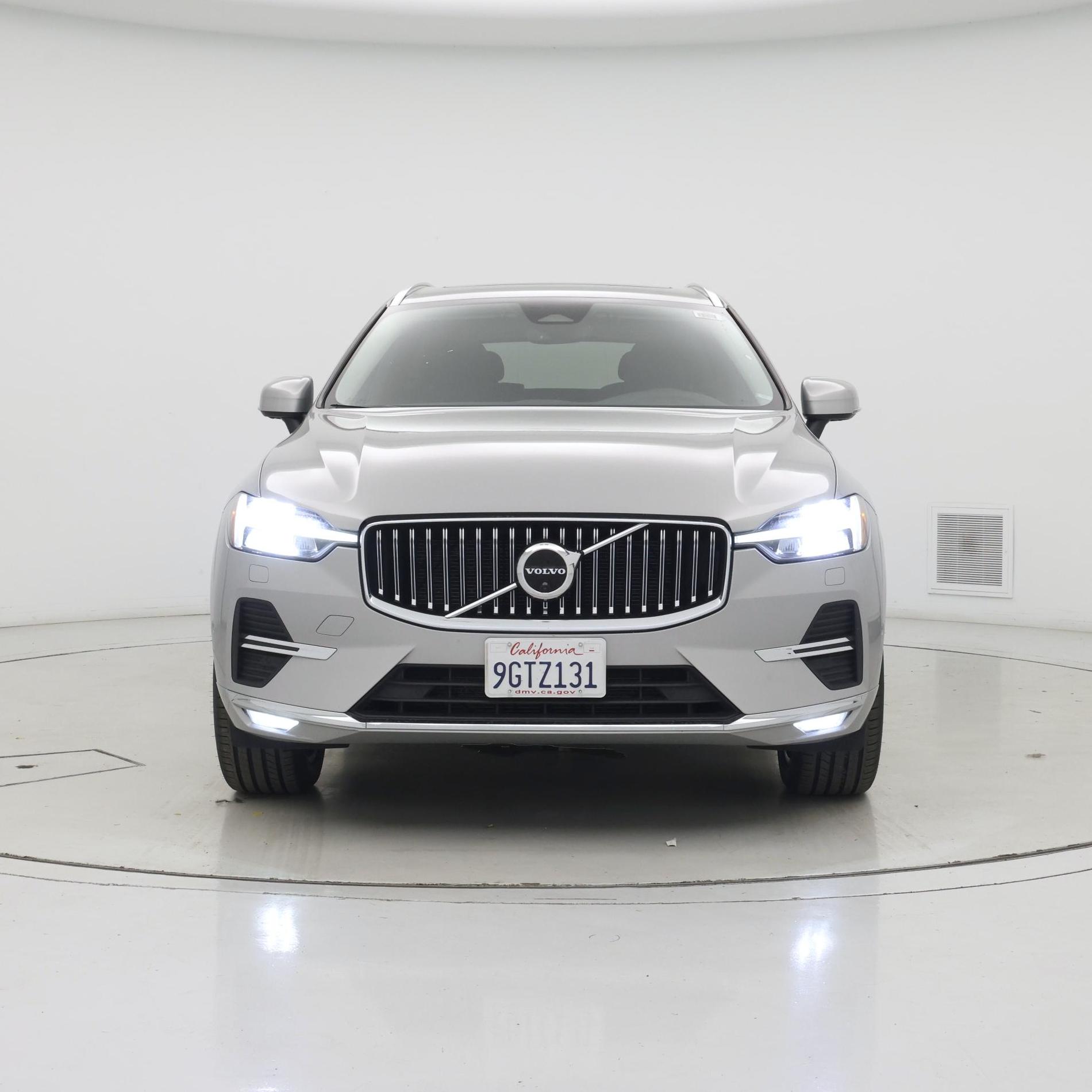 Thumbnail: 2023 Volvo XC60 - 5