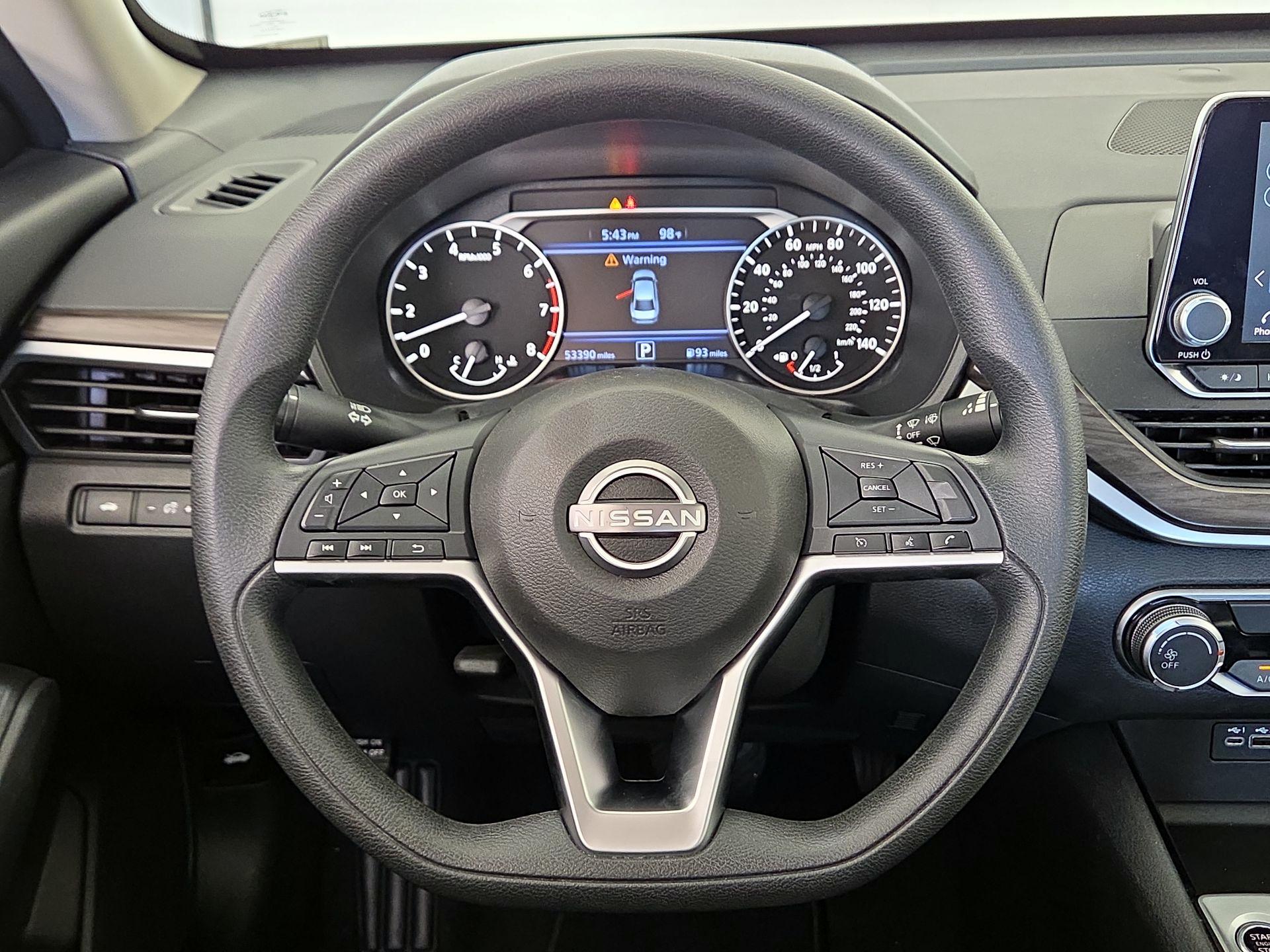 Thumbnail: 2024 Nissan Altima - 10