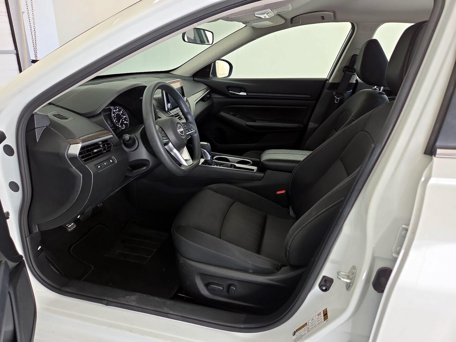 2024 Nissan Altima SV - Photo 12