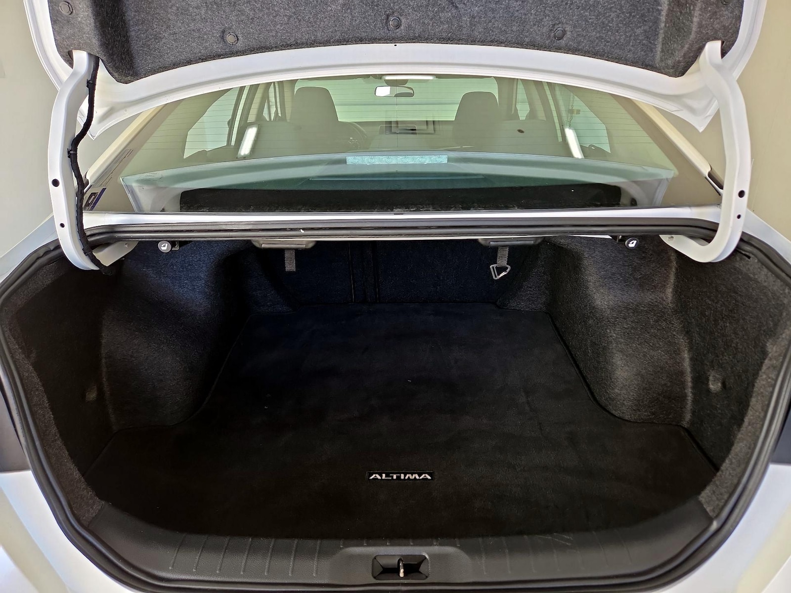 2024 Nissan Altima SV - Photo 21