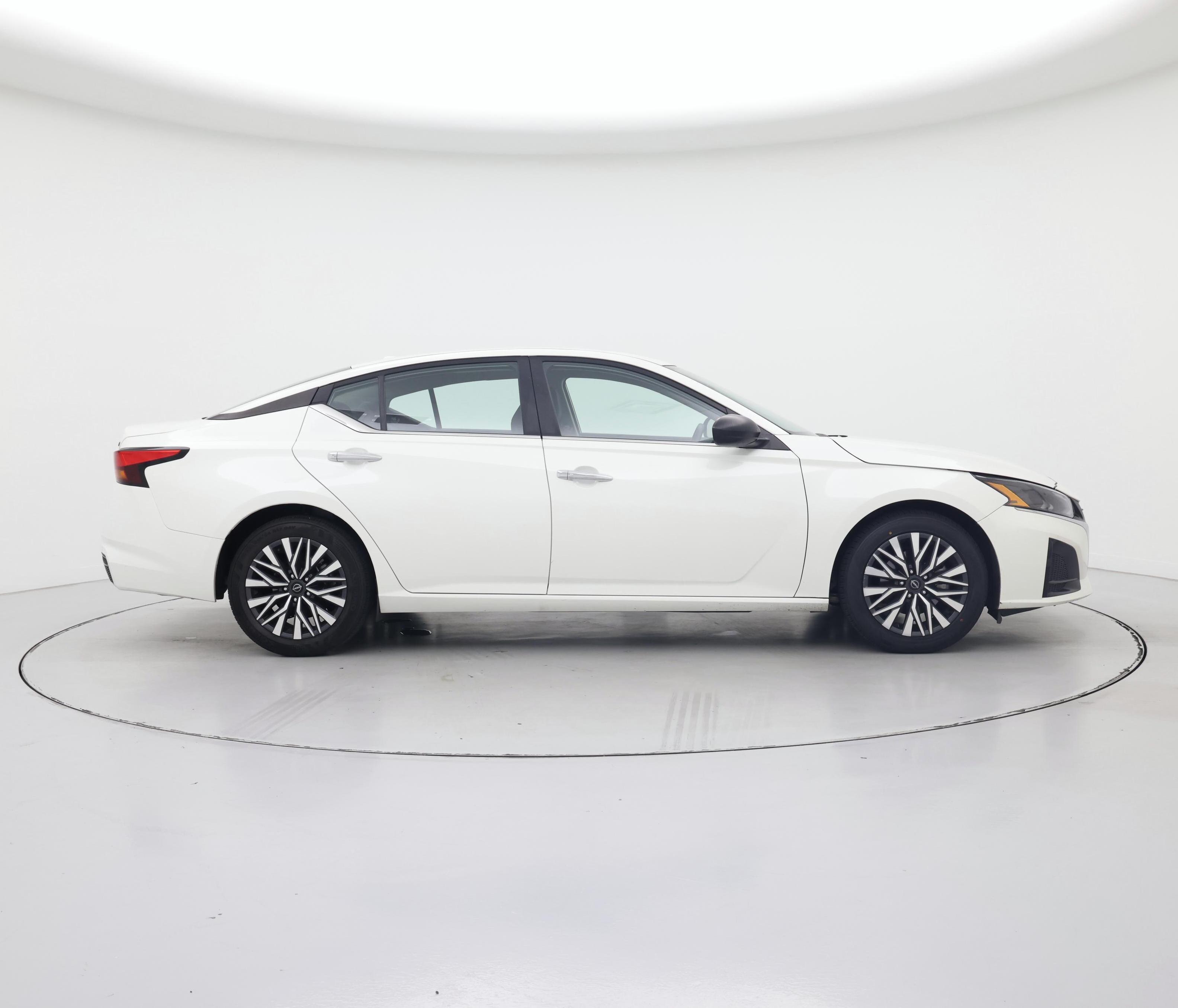 Thumbnail: 2024 Nissan Altima - 7