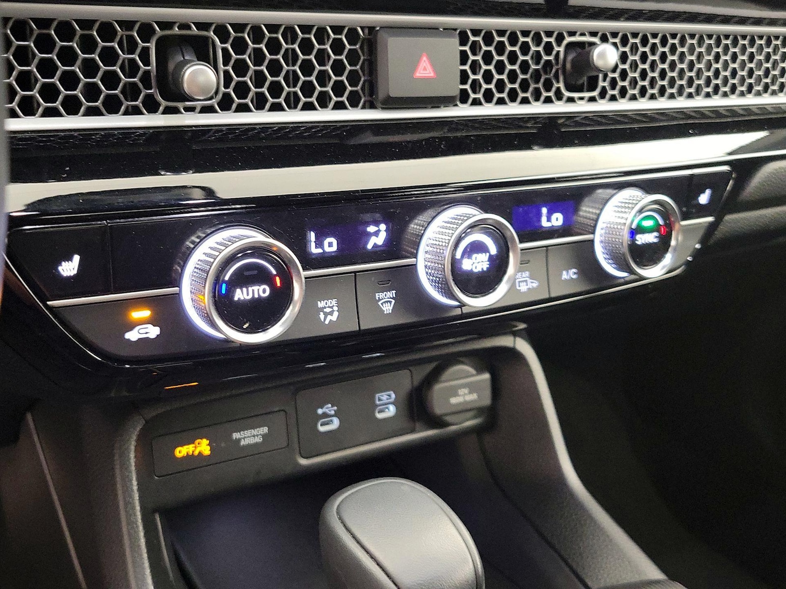 2025 Honda Civic Sport - Photo 17