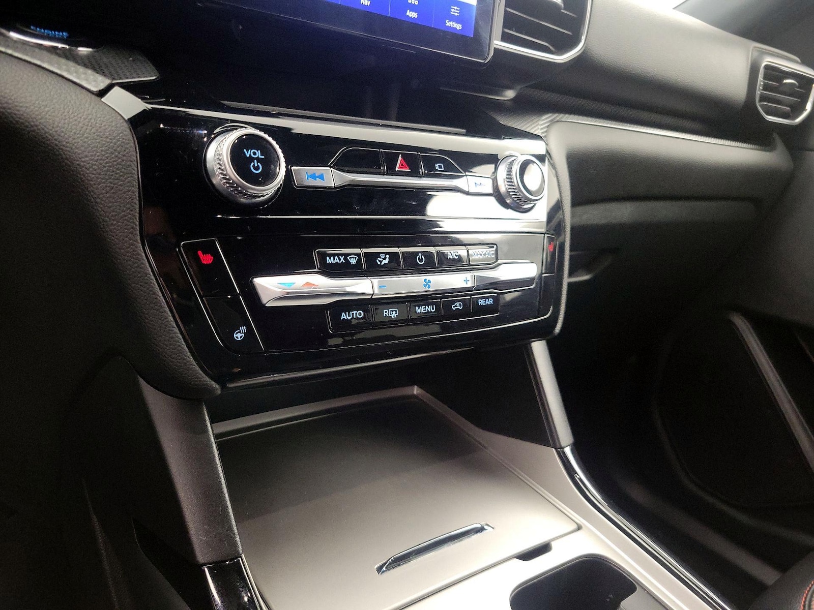 2023 Ford Explorer ST-LINE - Photo 18
