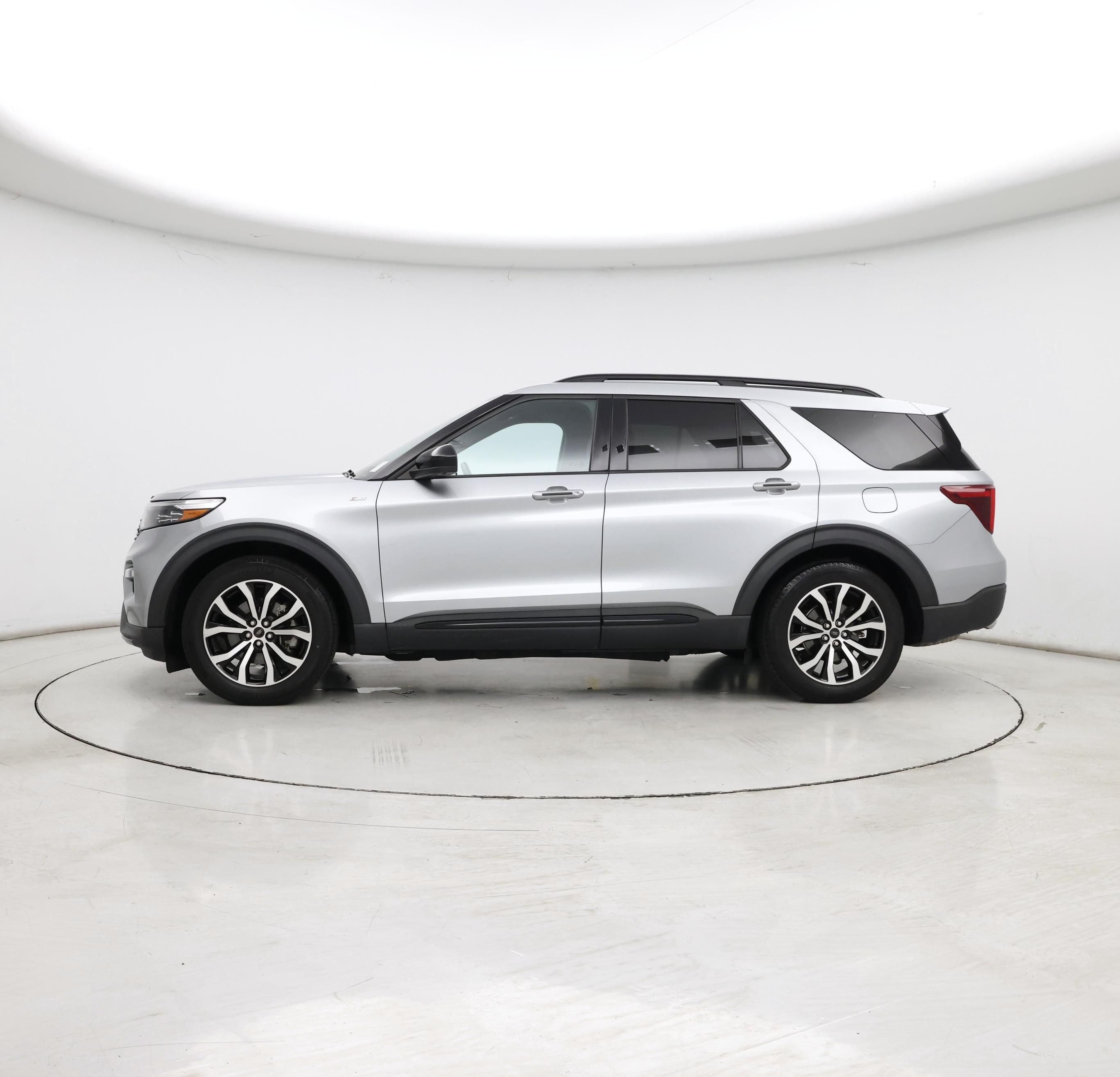 Thumbnail: 2023 Ford Explorer - 3