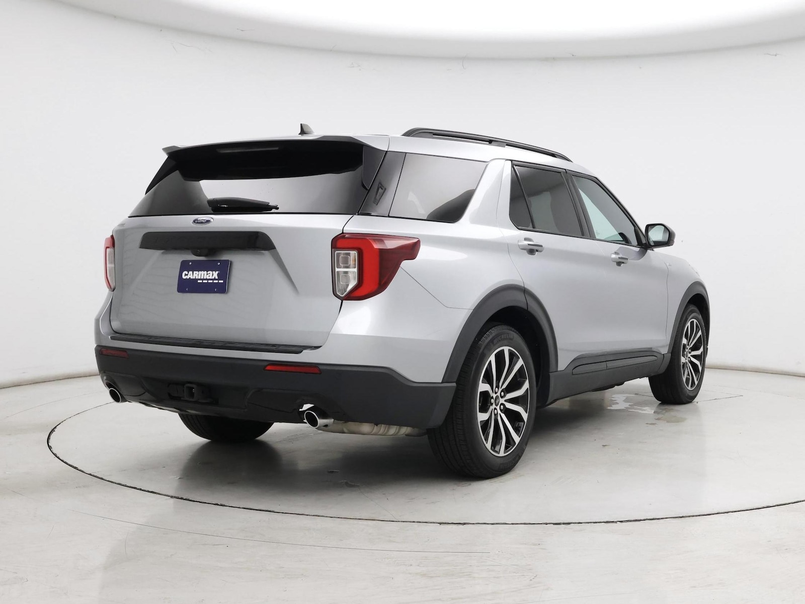 2023 Ford Explorer ST-LINE - Photo 9