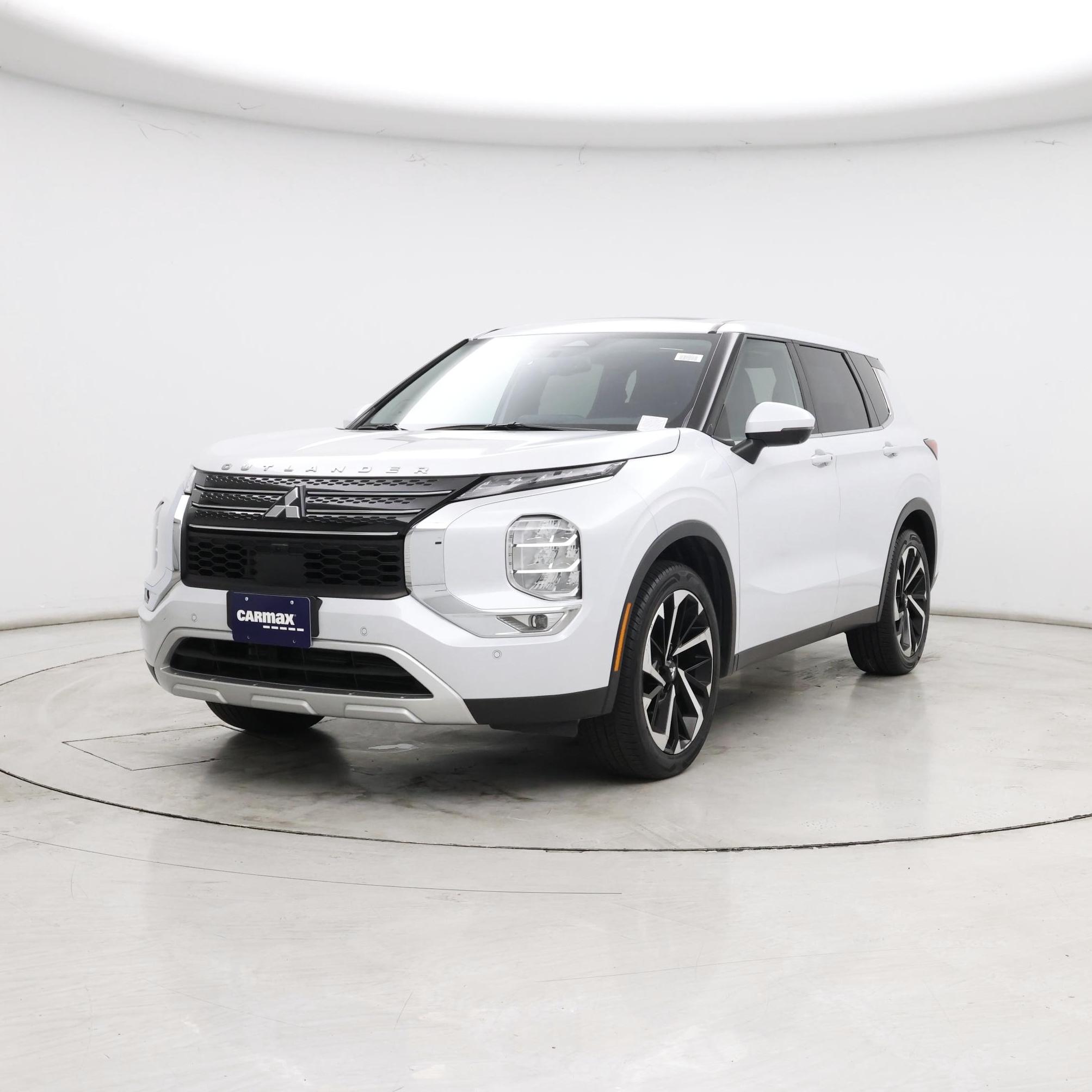 Thumbnail: 2024 Mitsubishi Outlander - 4