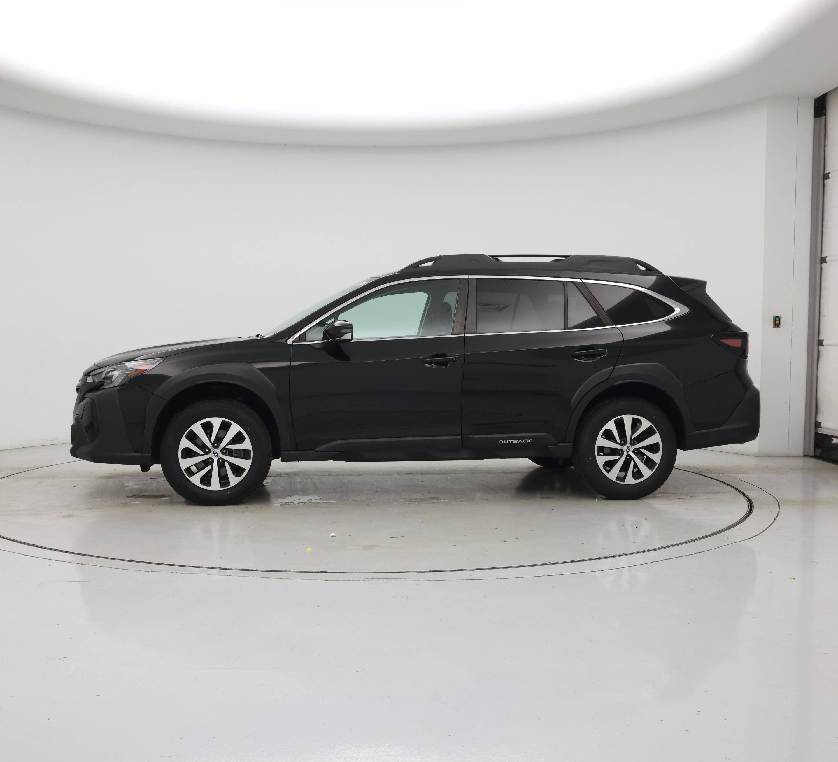 Thumbnail: 2023 Subaru Outback - 3