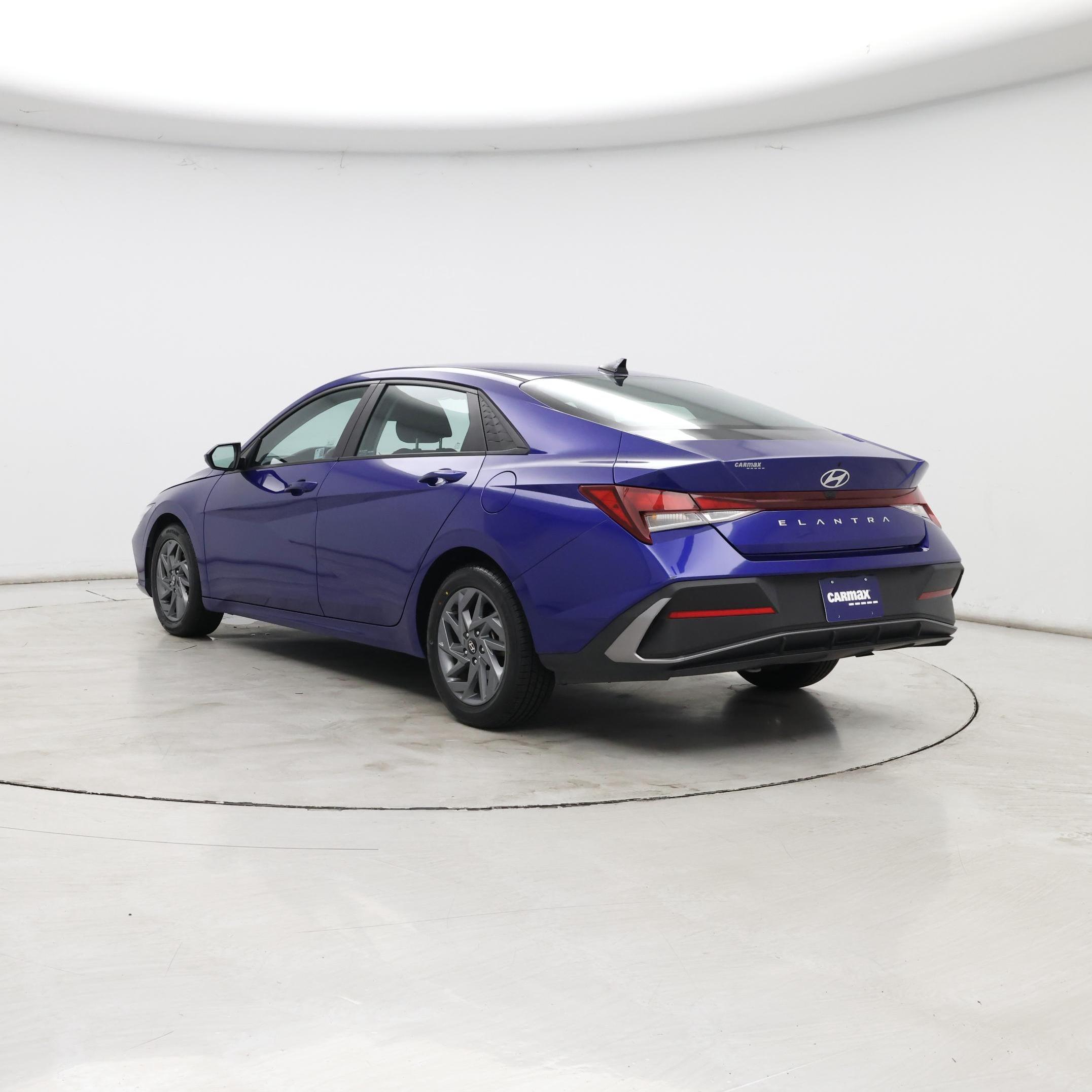 Thumbnail: 2024 Hyundai Elantra - 2