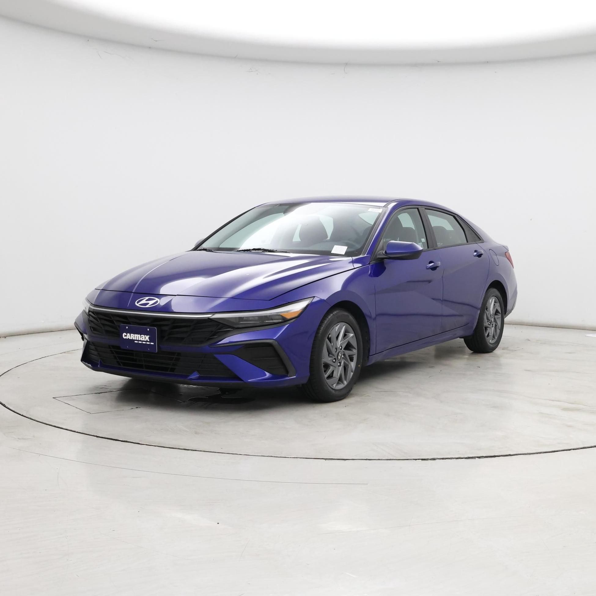 Thumbnail: 2024 Hyundai Elantra - 4