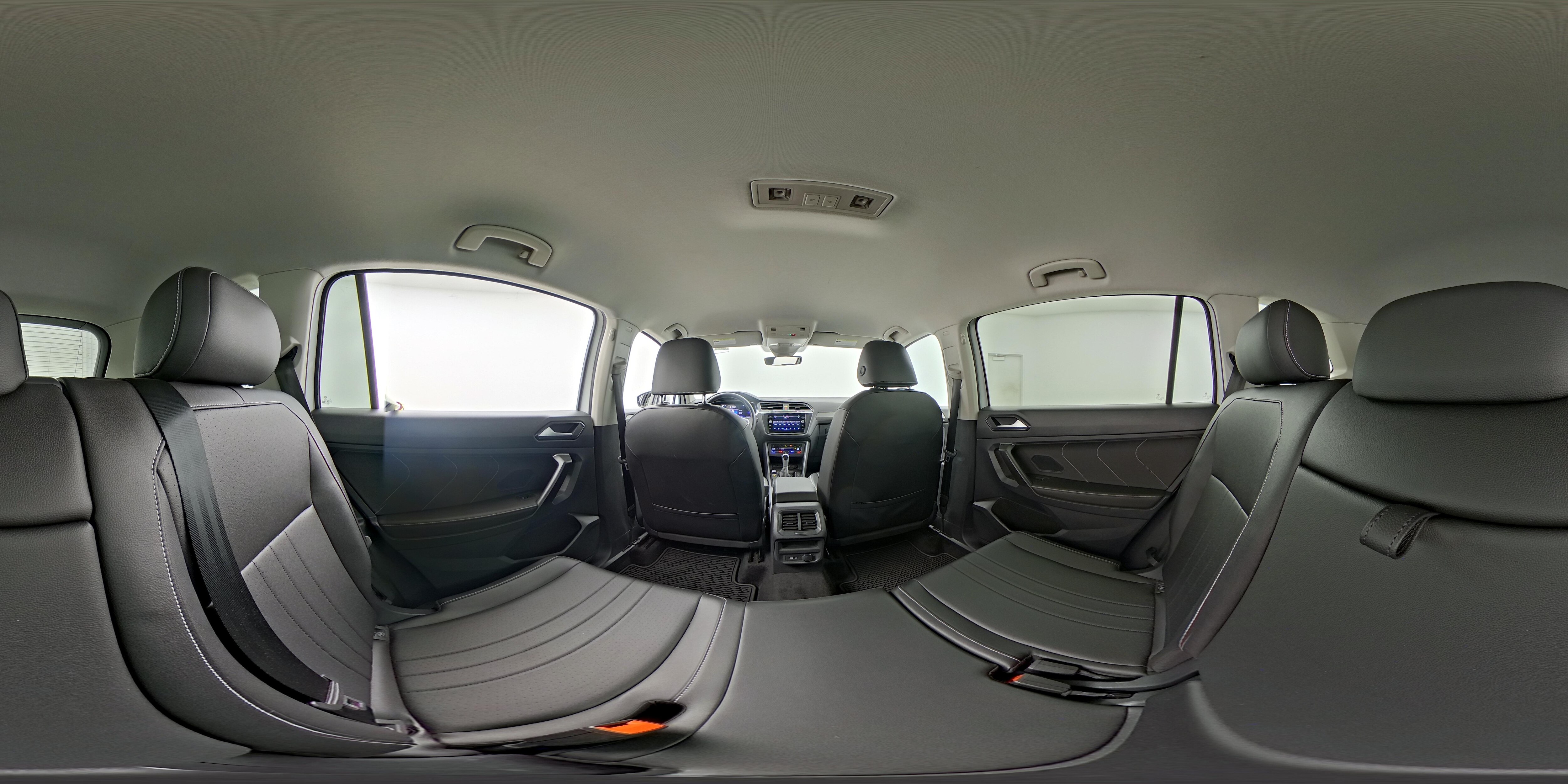 2024 Volkswagen Tiguan SE - Photo 25