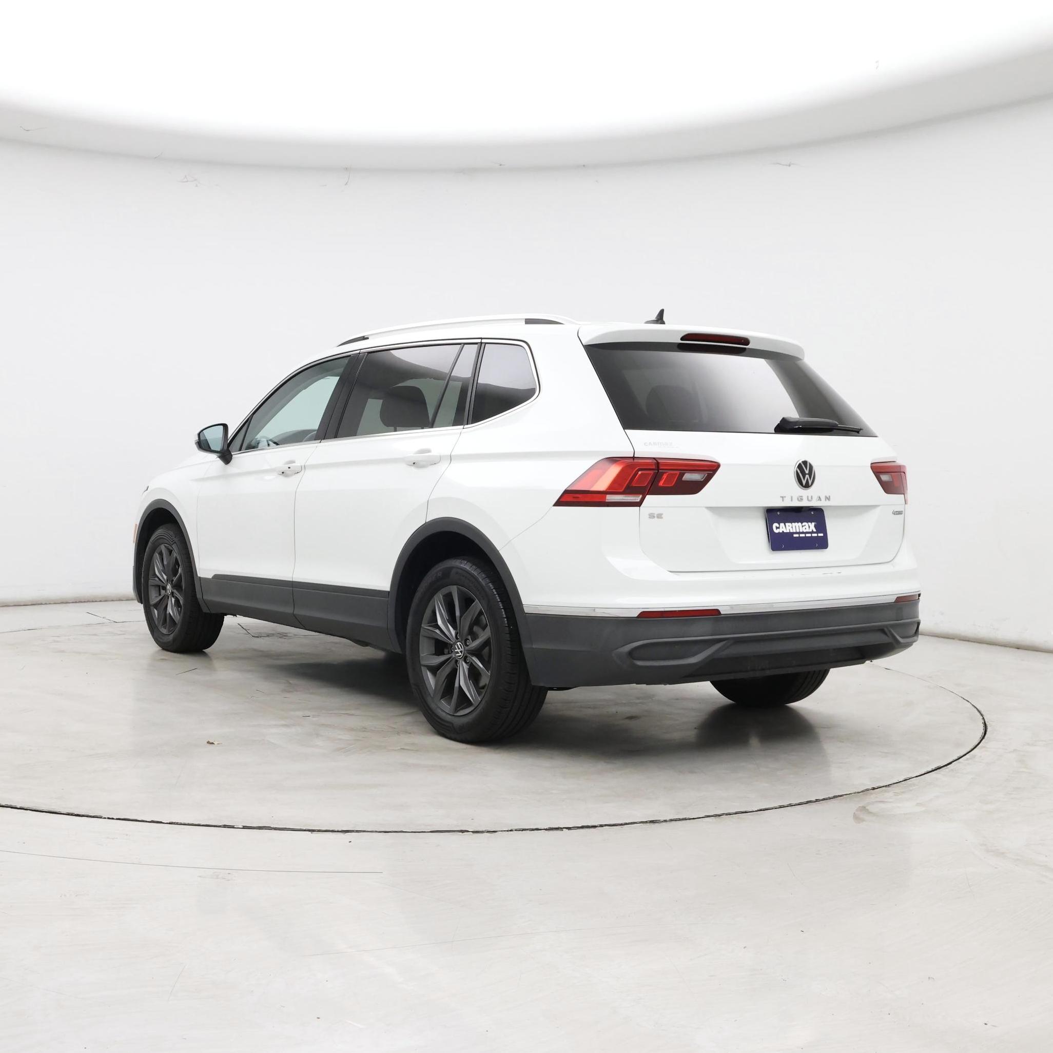 Thumbnail: 2024 Volkswagen Tiguan - 2