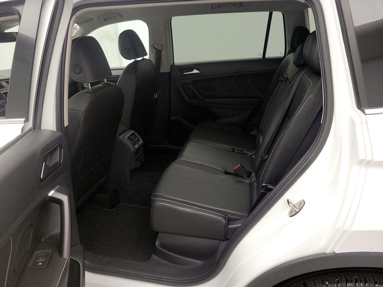 2024 Volkswagen Tiguan SE - Photo 20
