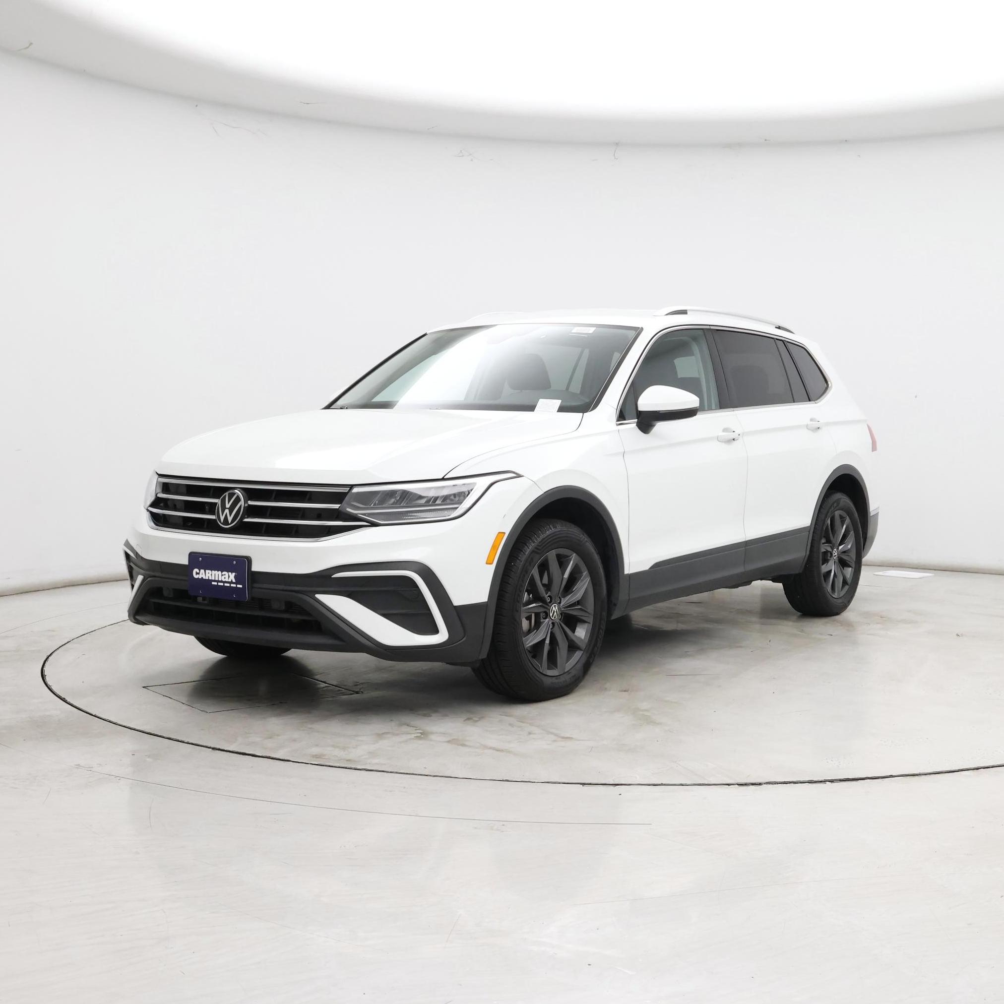 White 2024 Volkswagen Tiguan SUV / Crossover All-Wheel Drive Automatic