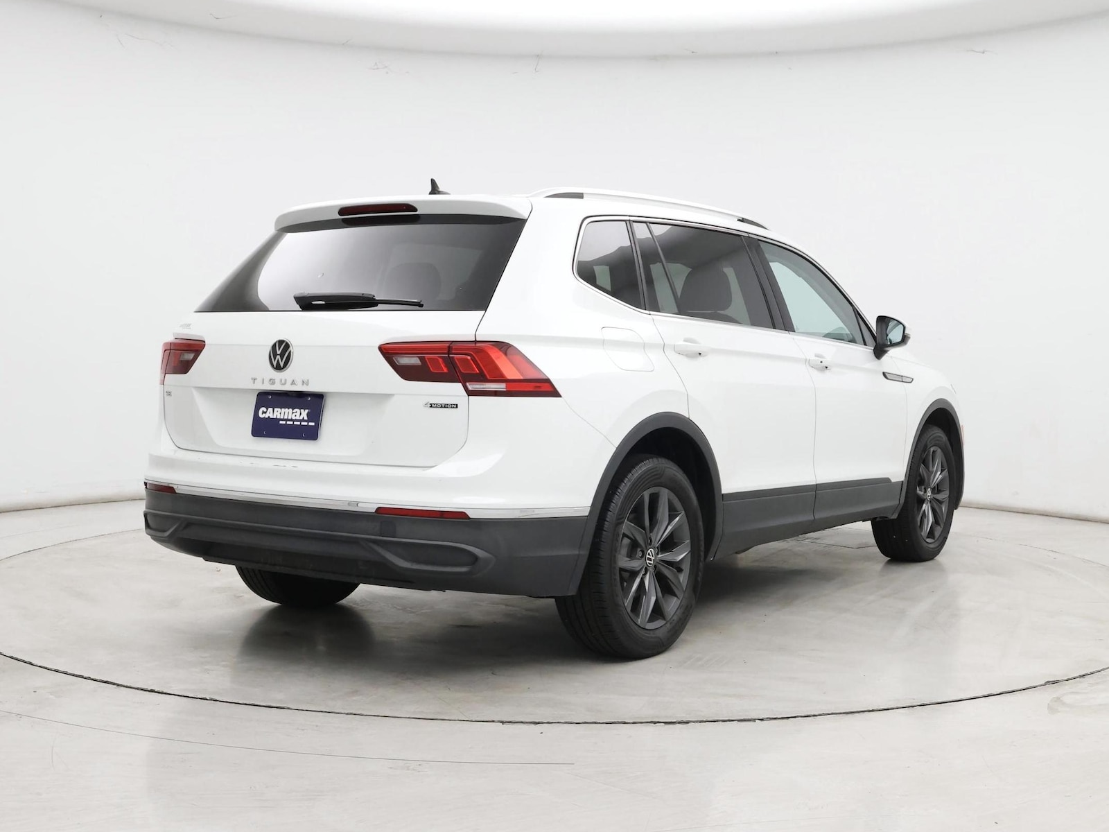 2024 Volkswagen Tiguan SE - Photo 9