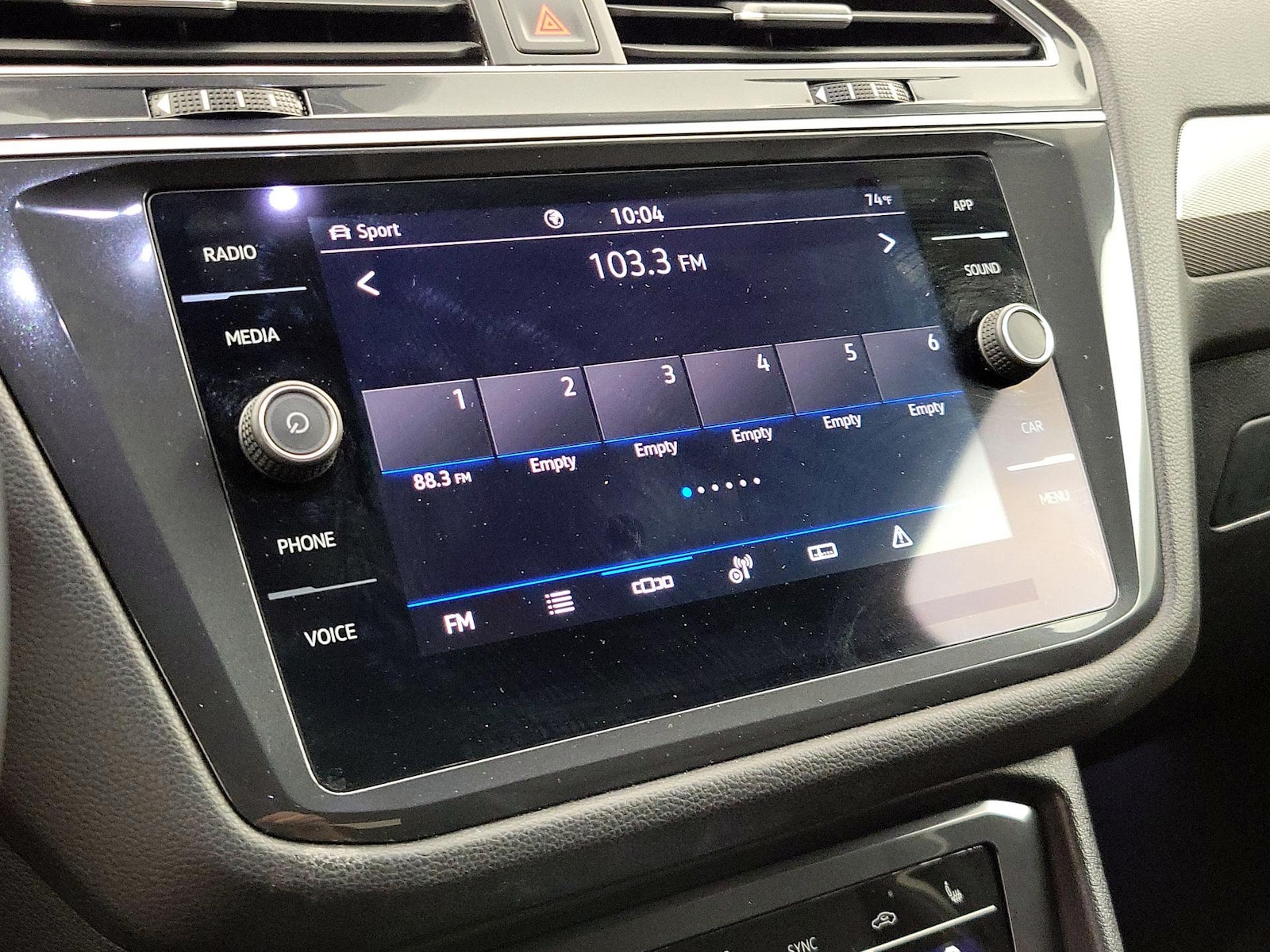 2024 Volkswagen Tiguan SE - Photo 16