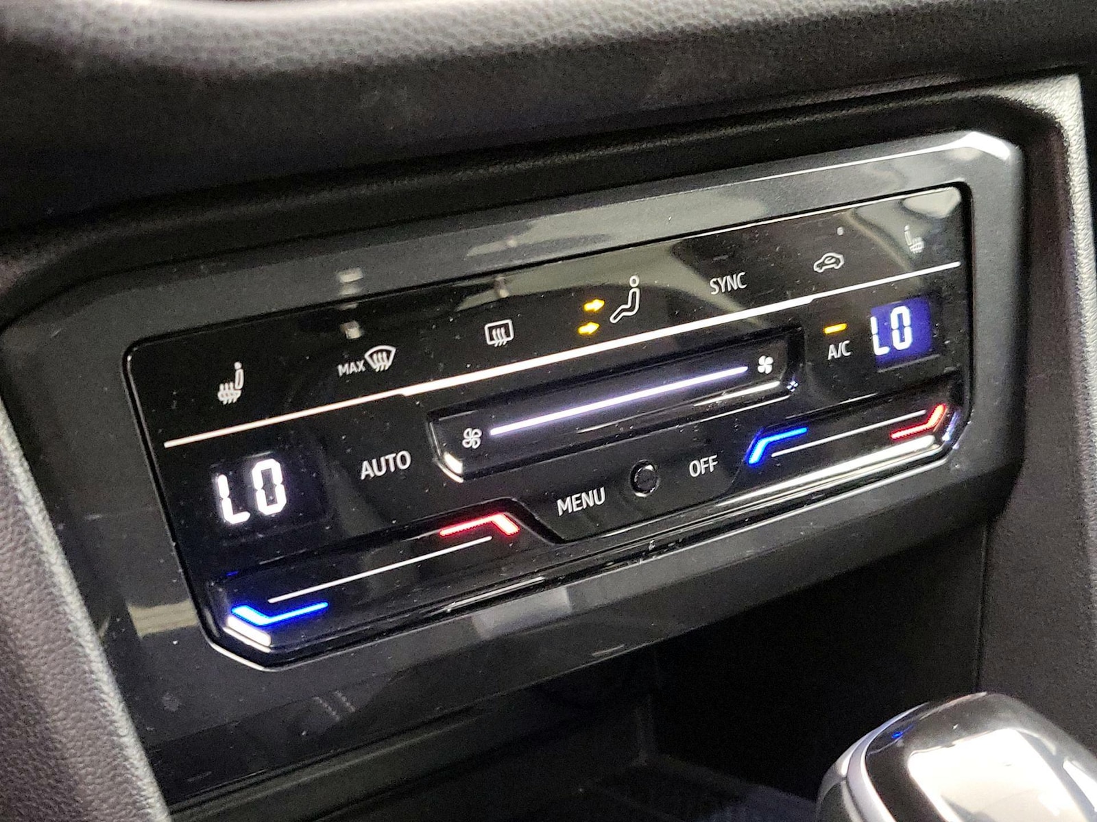 2024 Volkswagen Tiguan SE - Photo 17