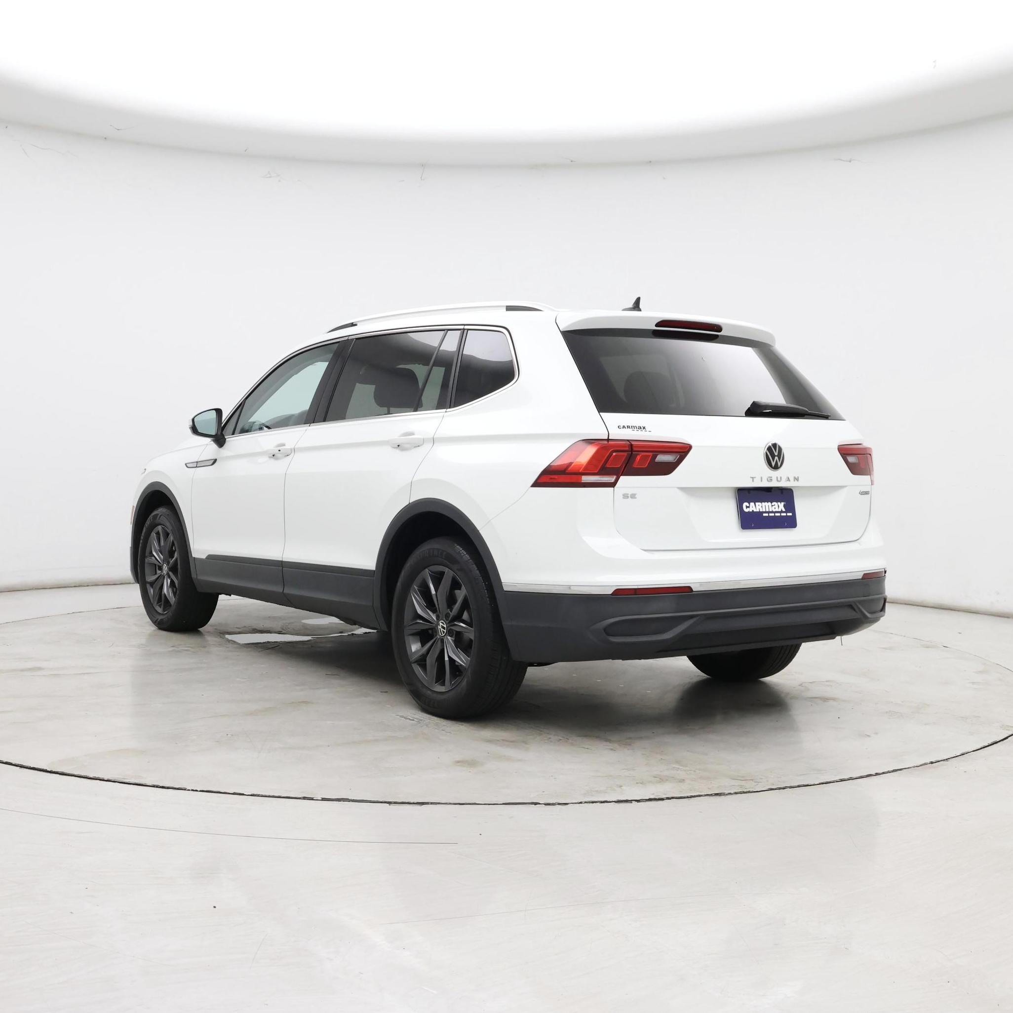 Thumbnail: 2024 Volkswagen Tiguan - 2