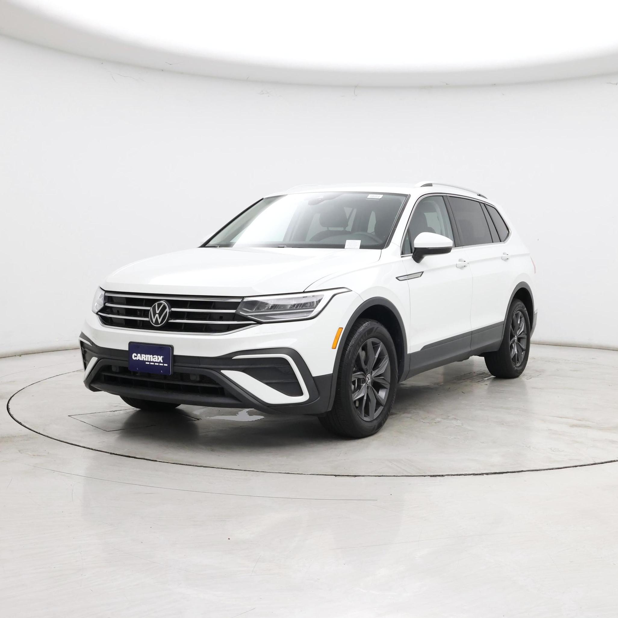 Thumbnail: 2024 Volkswagen Tiguan - 4