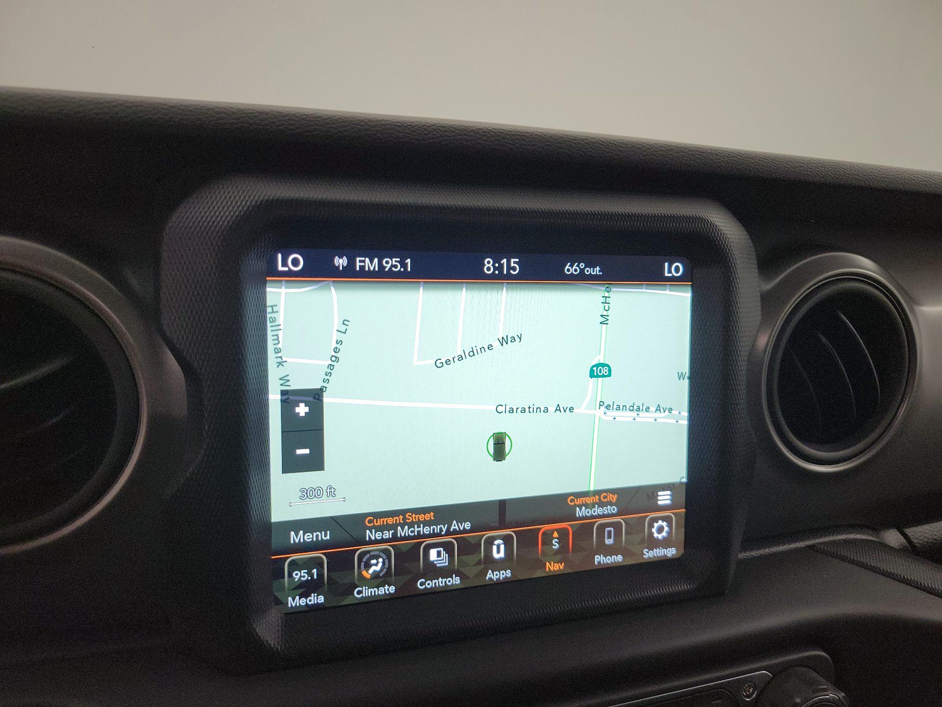Thumbnail: 2022 Jeep Wrangler - 14