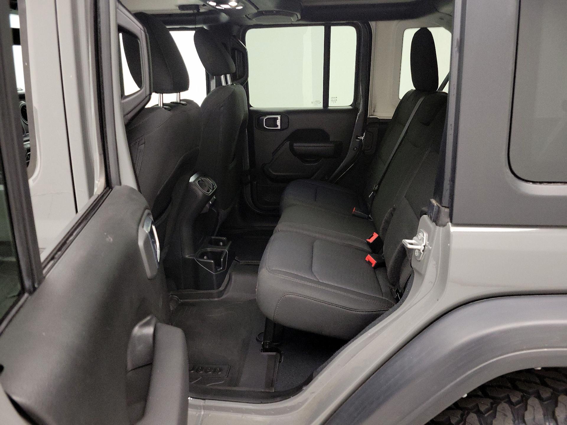 Thumbnail: 2022 Jeep Wrangler - 20