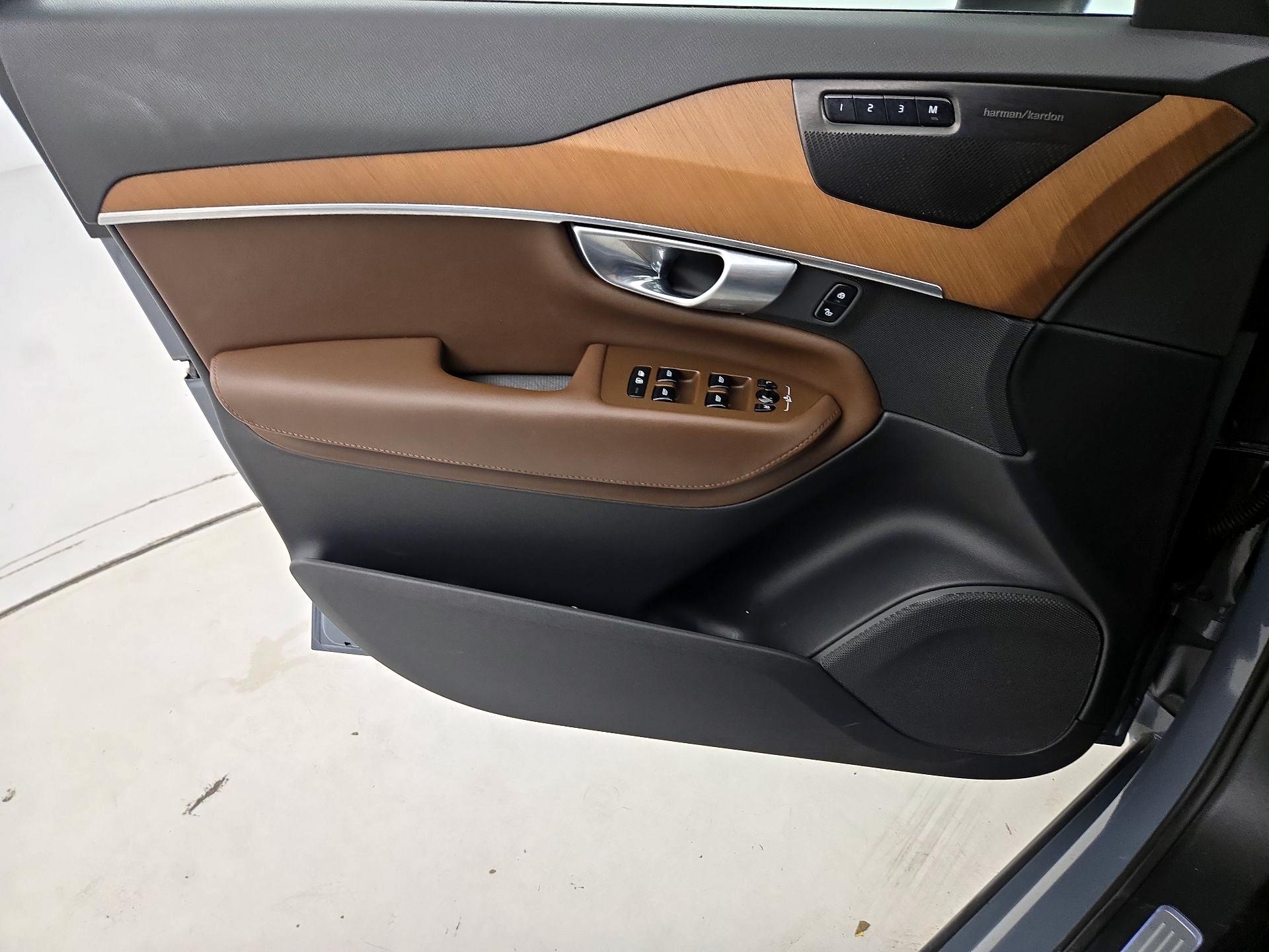 Thumbnail: 2023 Volvo XC90 - 12