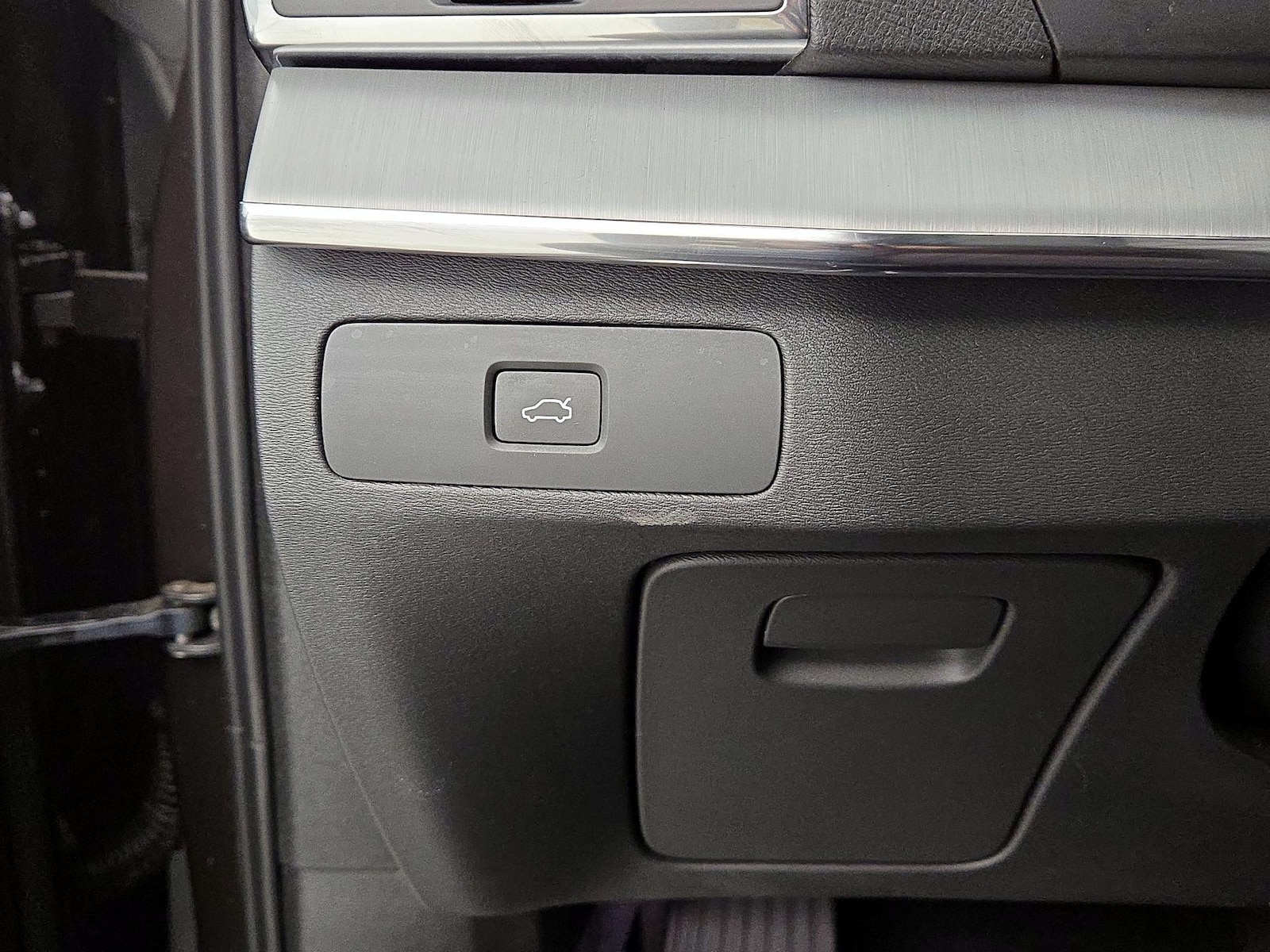 2023 Volvo XC90 Core - Photo 14