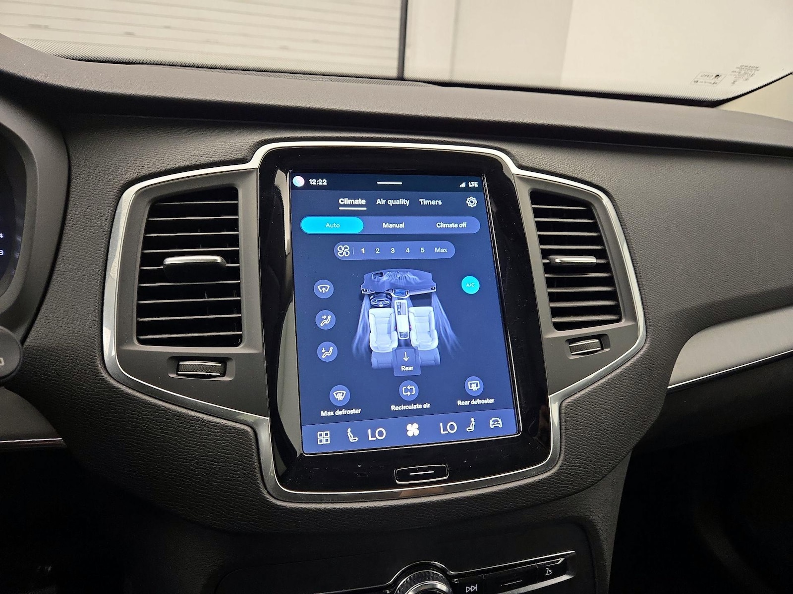 2023 Volvo XC90 Core - Photo 18