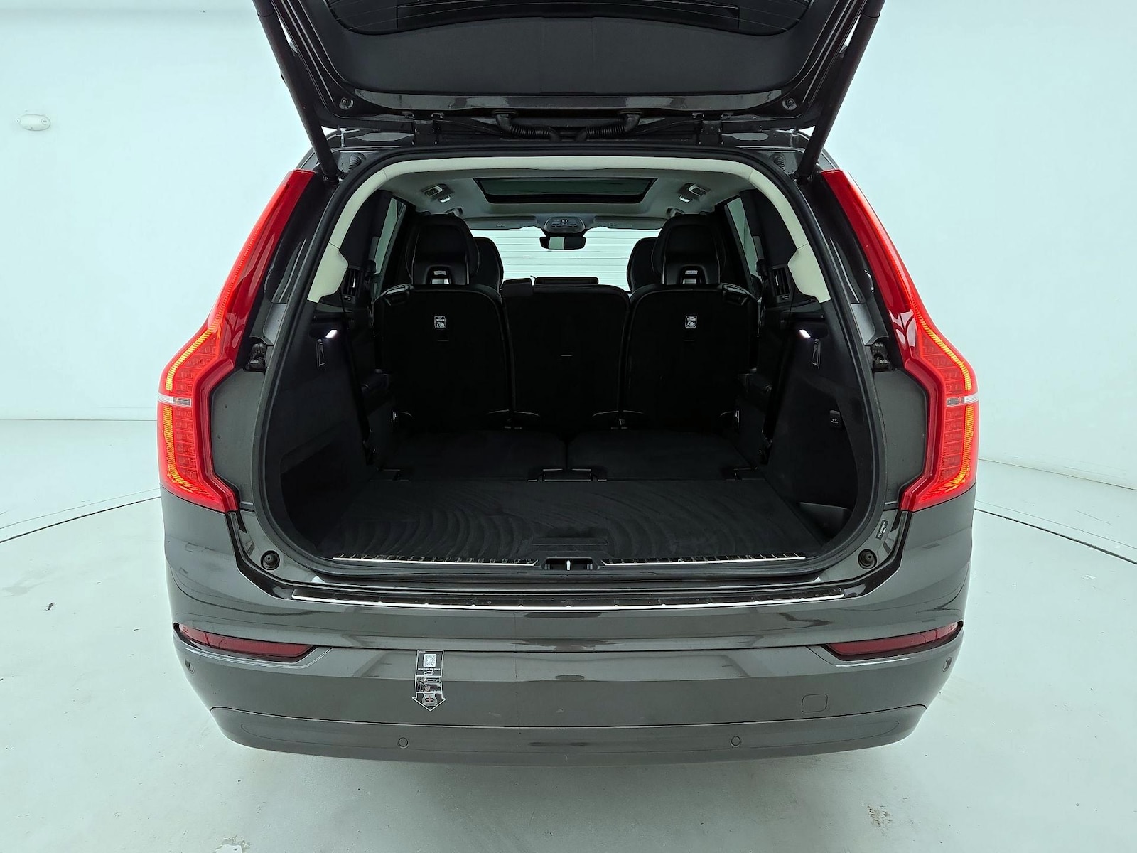 2023 Volvo XC90 Core - Photo 25