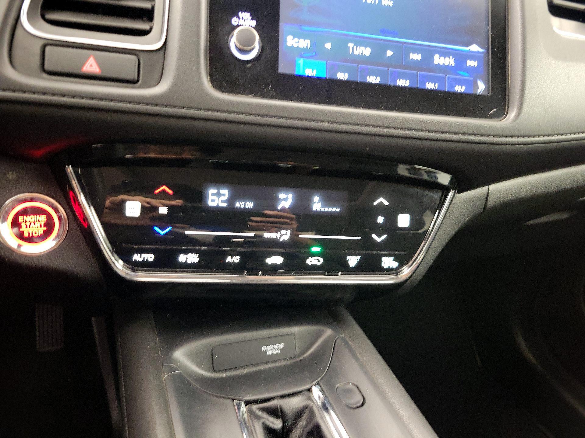 Thumbnail: 2022 Honda HR-V - 16