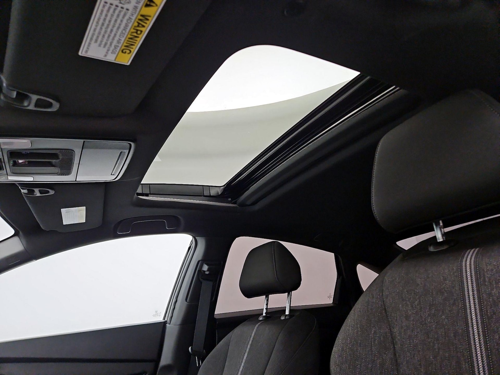 Sunroof(s) & Overhead Airbags