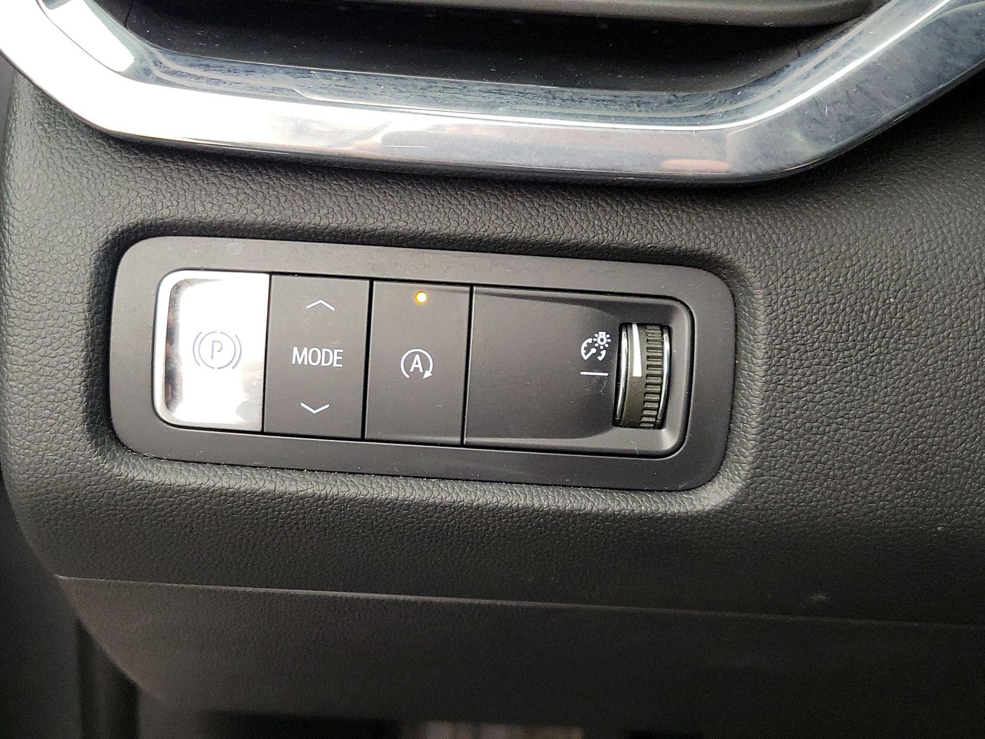 Thumbnail: 2025 GMC Acadia - 13