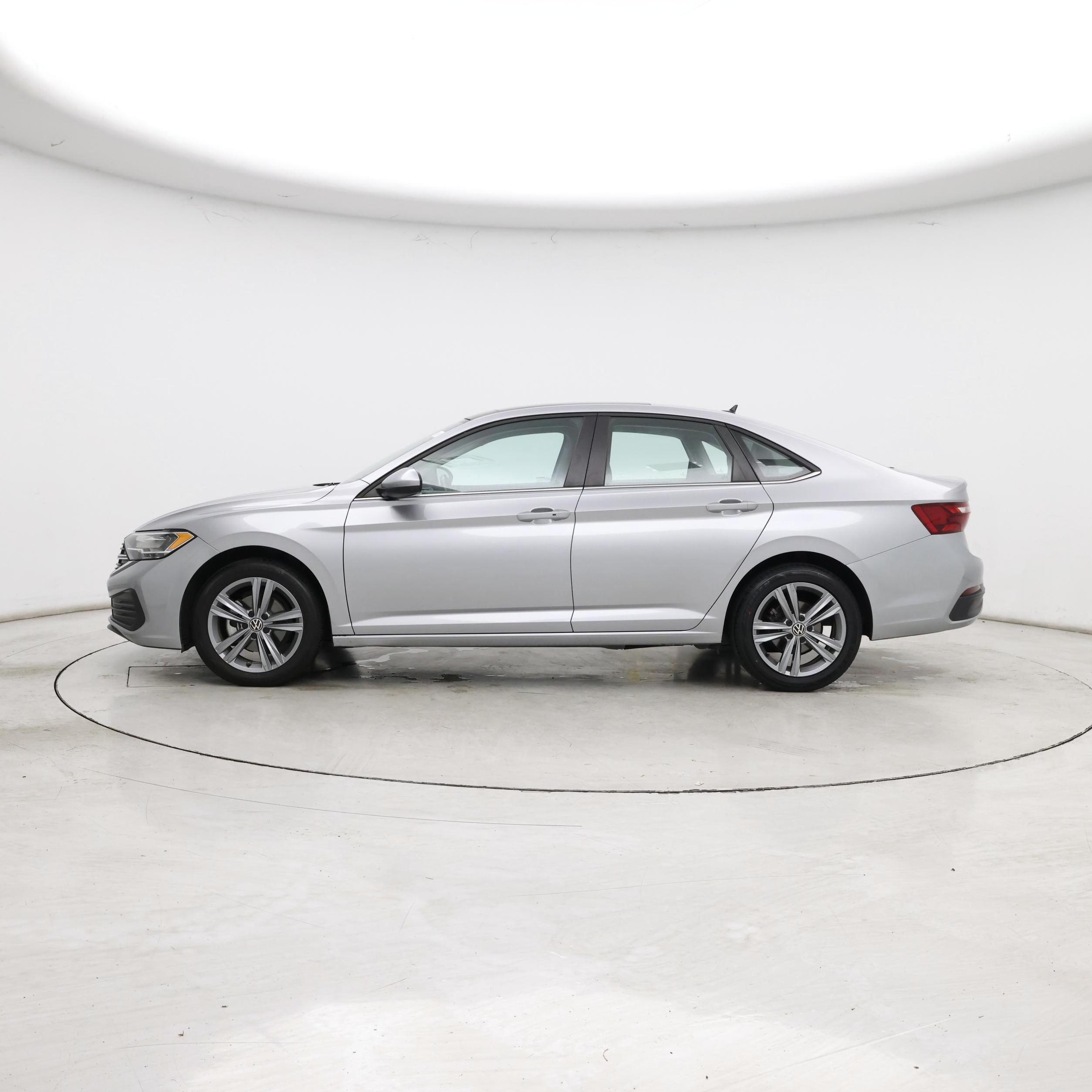 Thumbnail: 2024 Volkswagen Jetta - 3