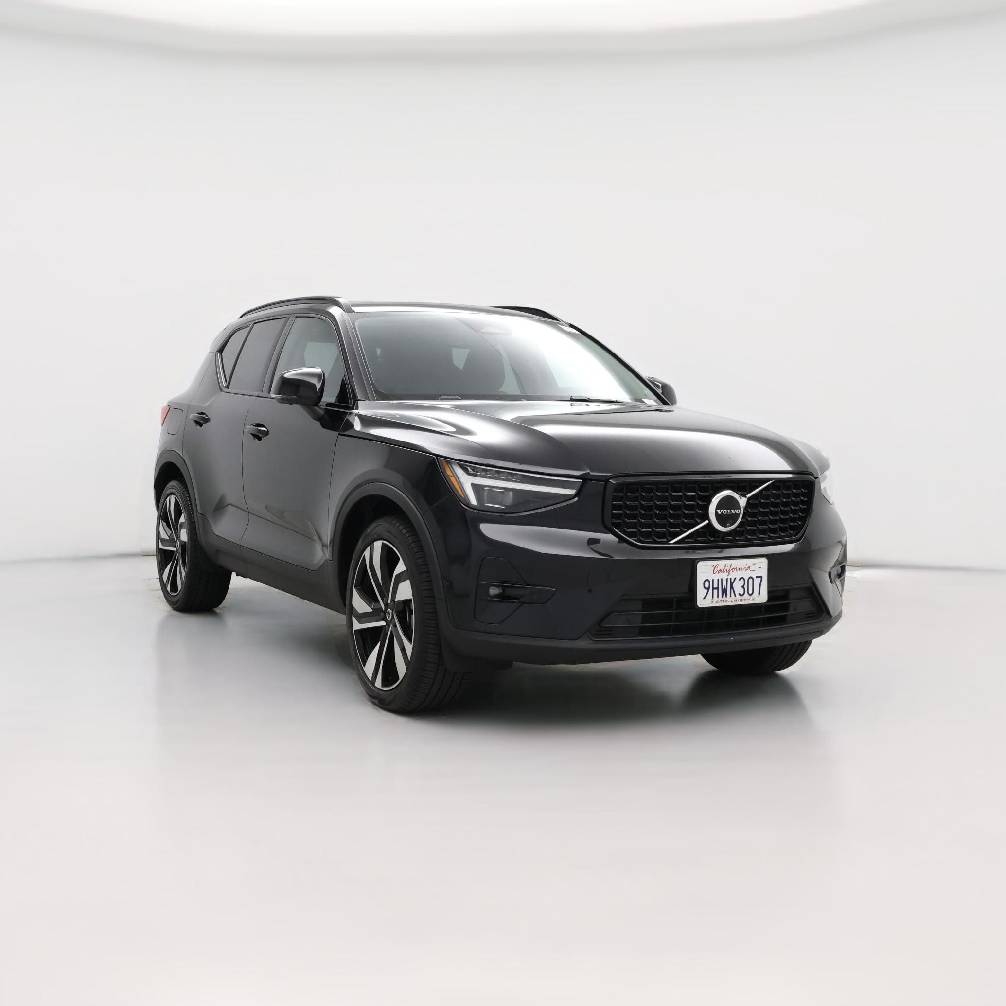 Thumbnail: 2024 Volvo XC40 - 1