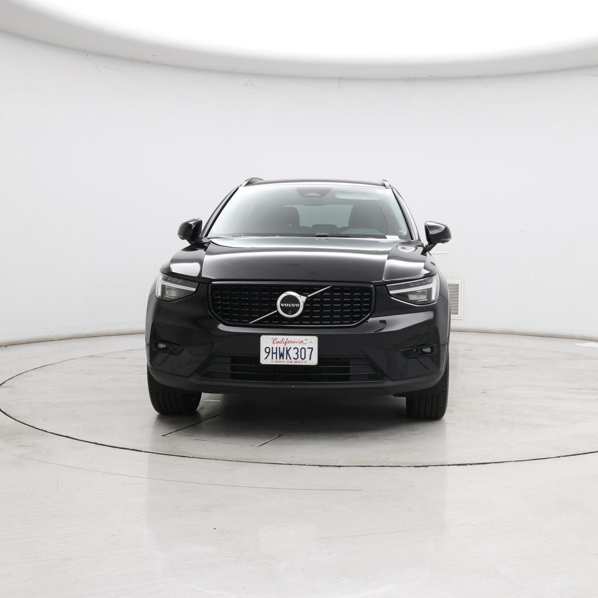 Thumbnail: 2024 Volvo XC40 - 5