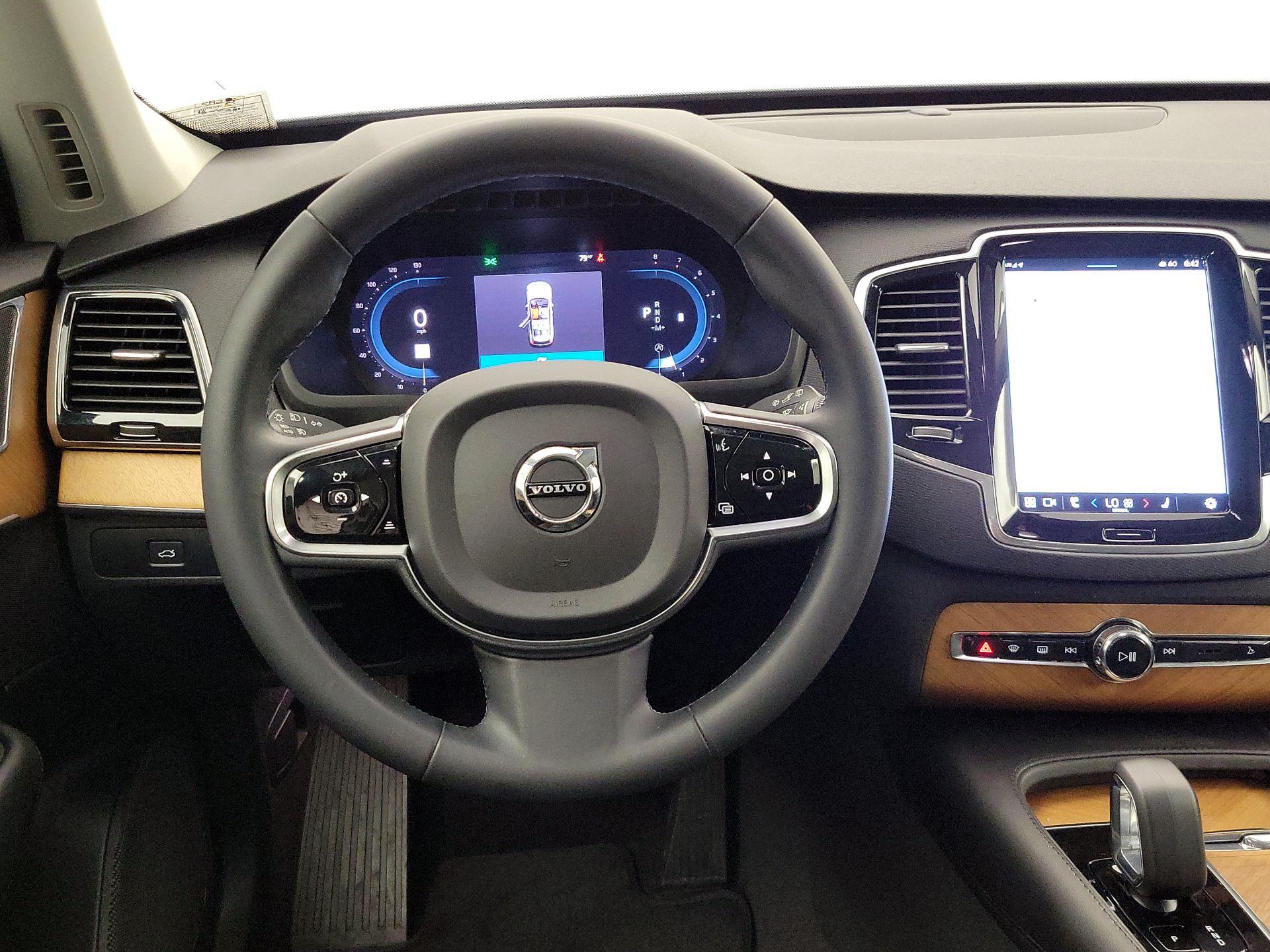 Thumbnail: 2023 Volvo XC90 - 10
