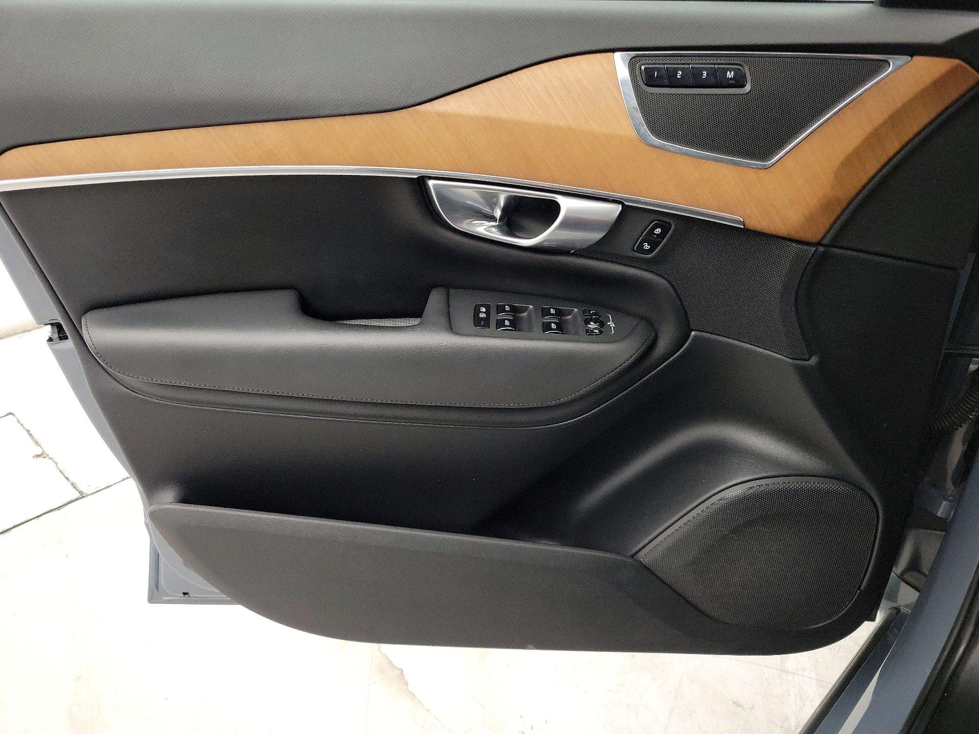 Thumbnail: 2023 Volvo XC90 - 12