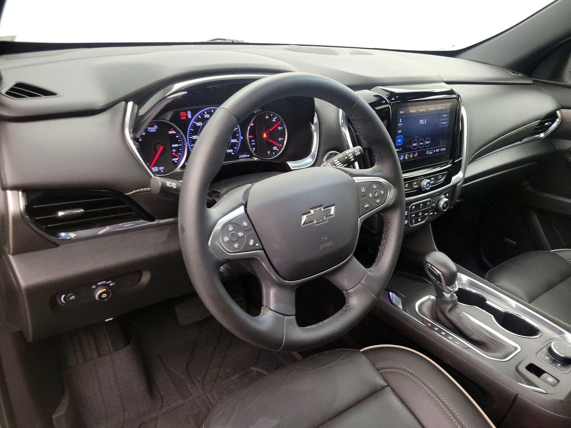 Thumbnail: 2023 Chevrolet Traverse - 9