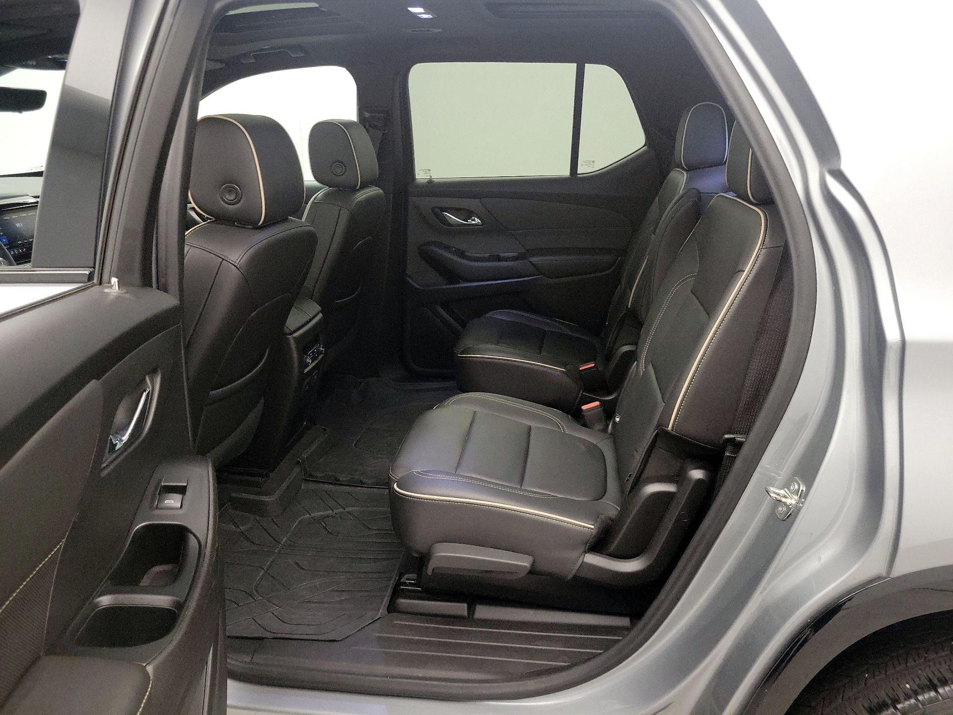 Thumbnail: 2023 Chevrolet Traverse - 20