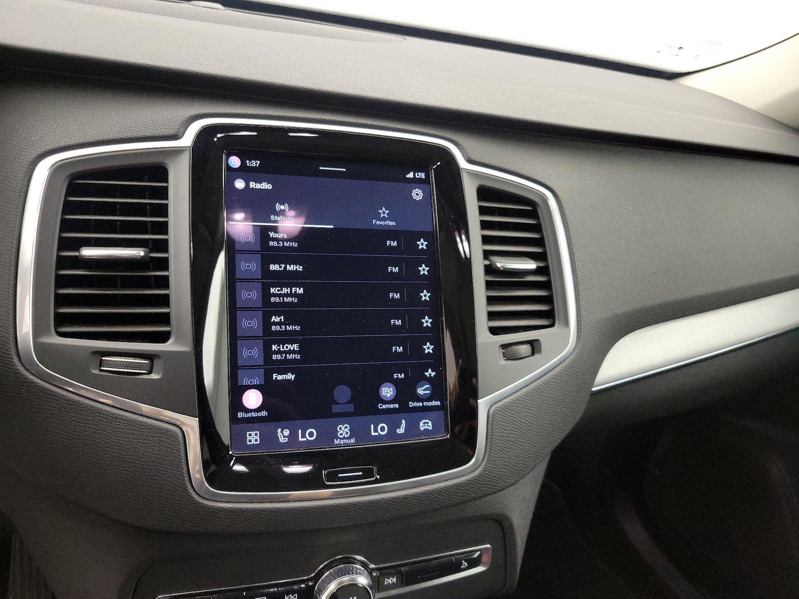 2023 Volvo XC90 Core - Photo 16
