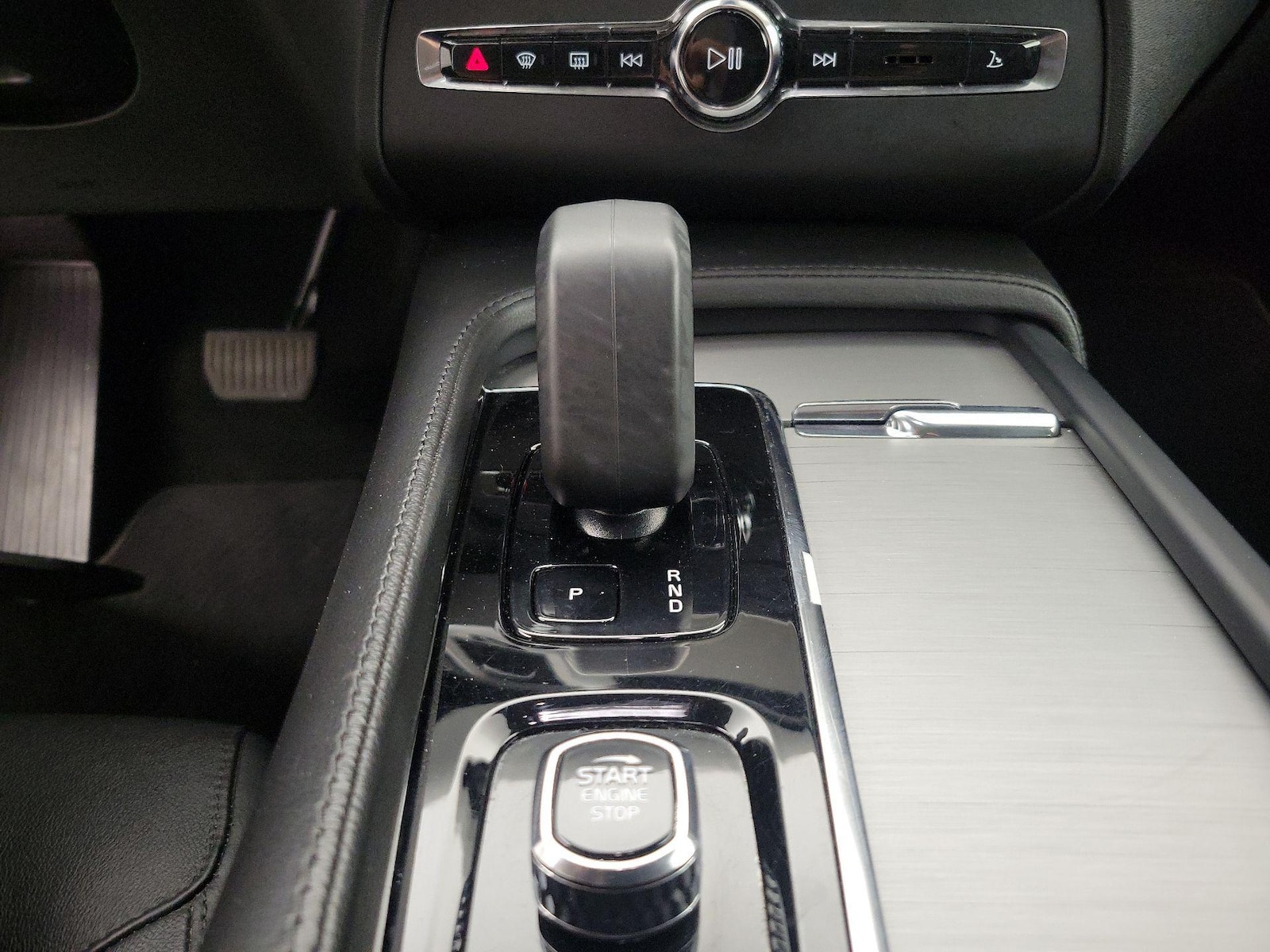 2023 Volvo XC90 Core - Photo 18