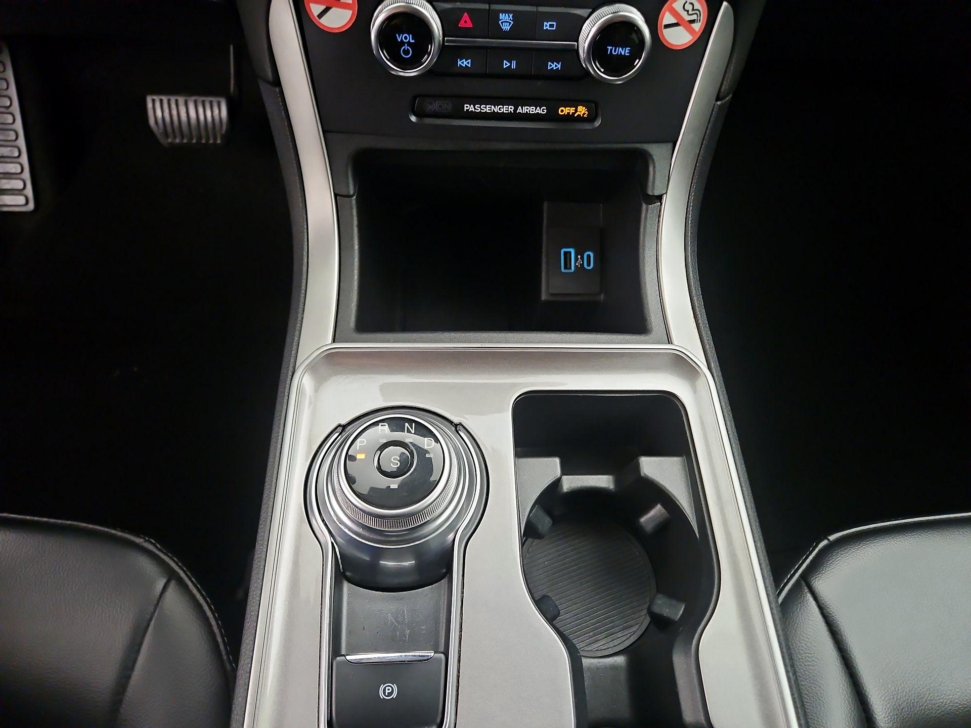 Thumbnail: 2024 Ford Edge - 17