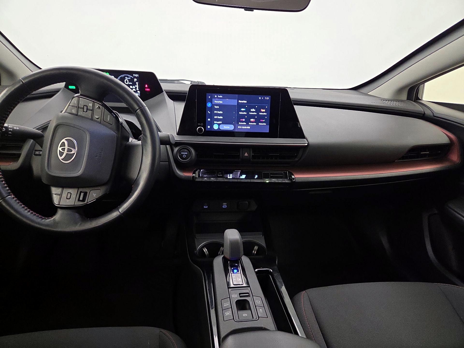 Thumbnail: 2023 Toyota Prius Prime - 9