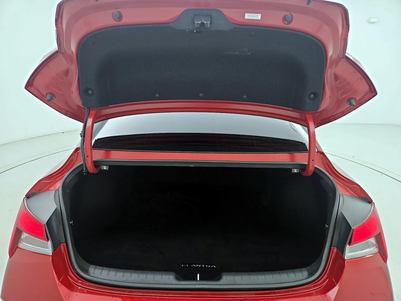 2024 Hyundai Elantra SEL - Photo 22
