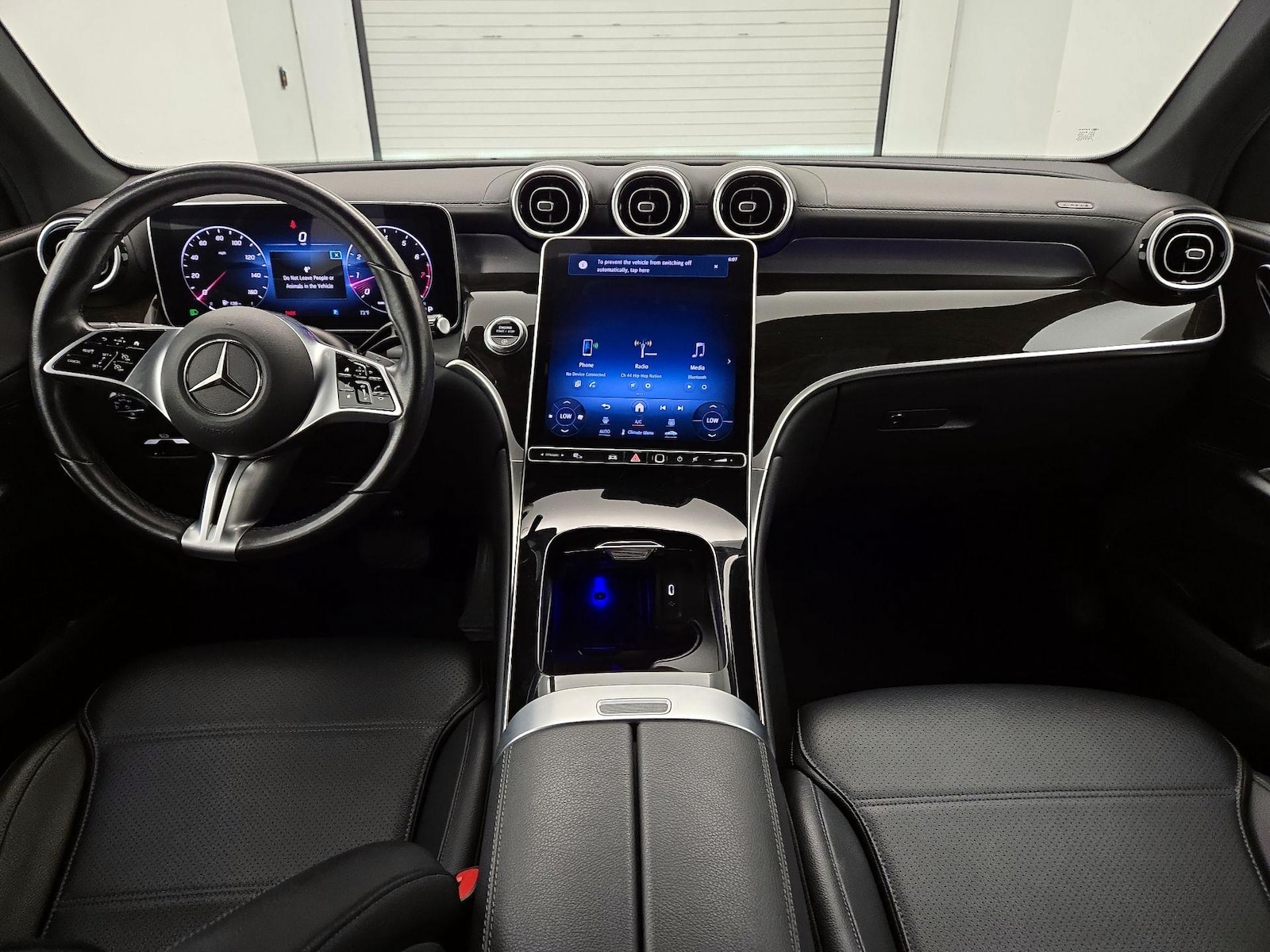 2024 Mercedes-Benz GLC GLC300 - Photo 10