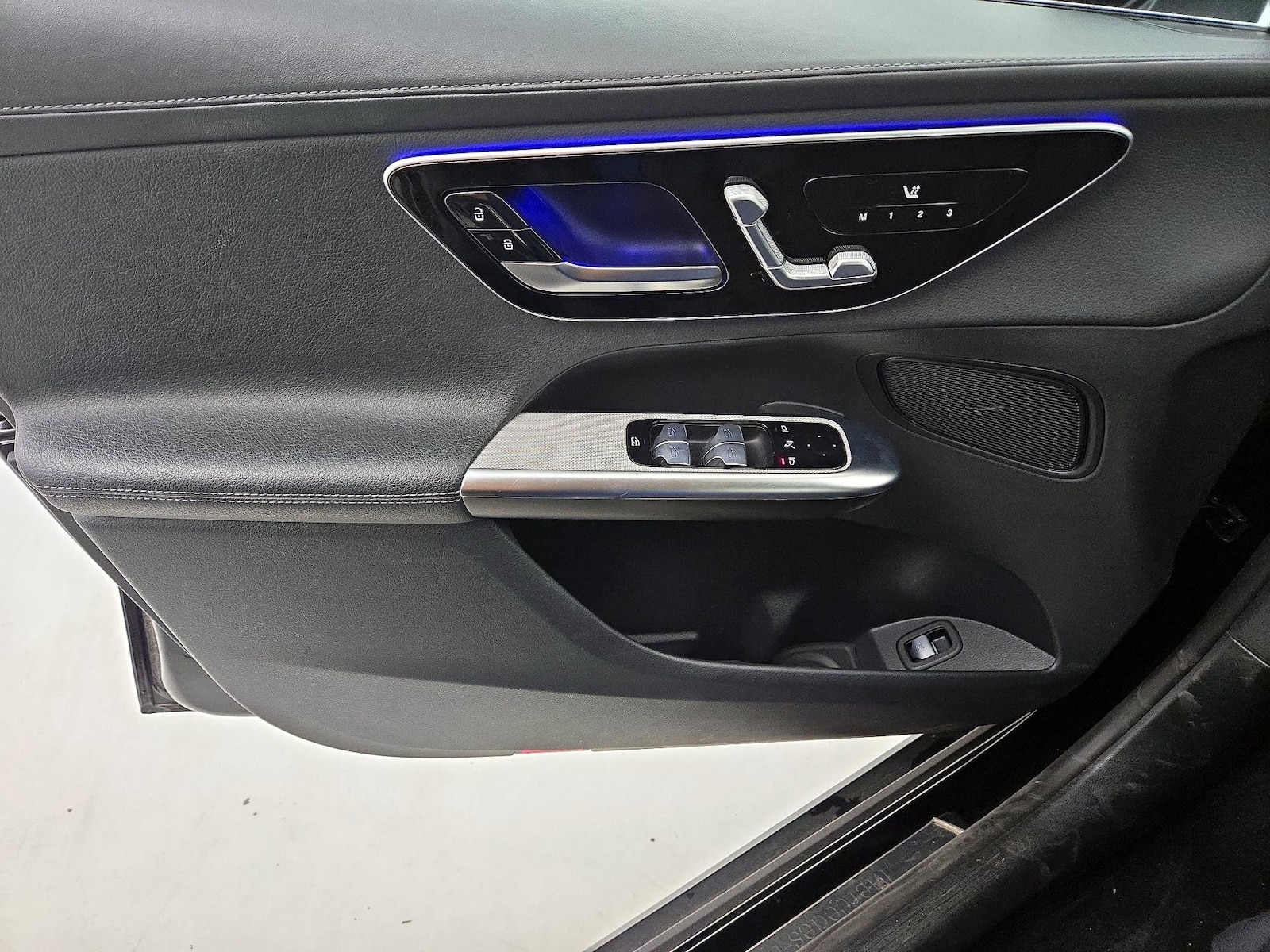2024 Mercedes-Benz GLC GLC300 - Photo 13