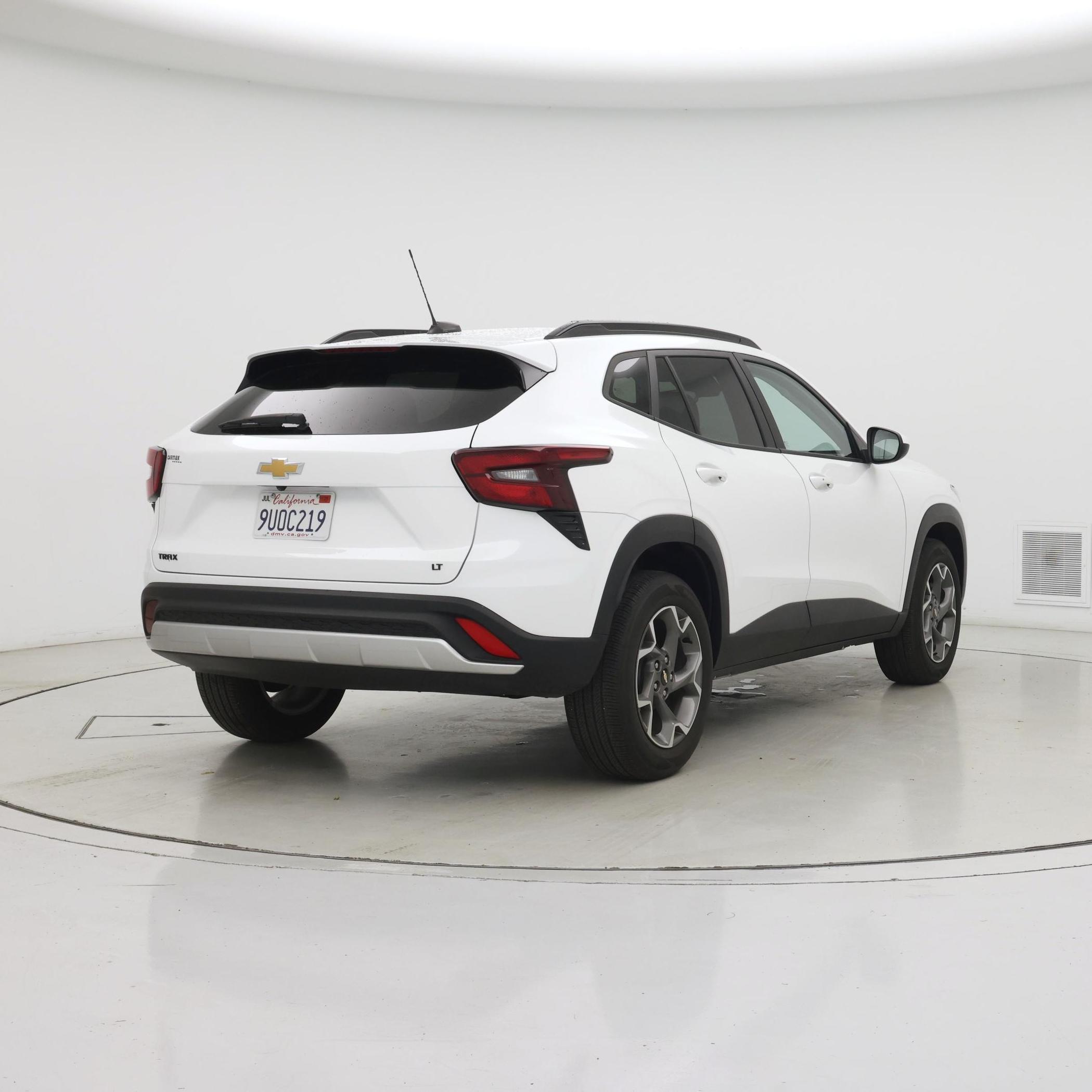 Thumbnail: 2025 Chevrolet Trax - 8