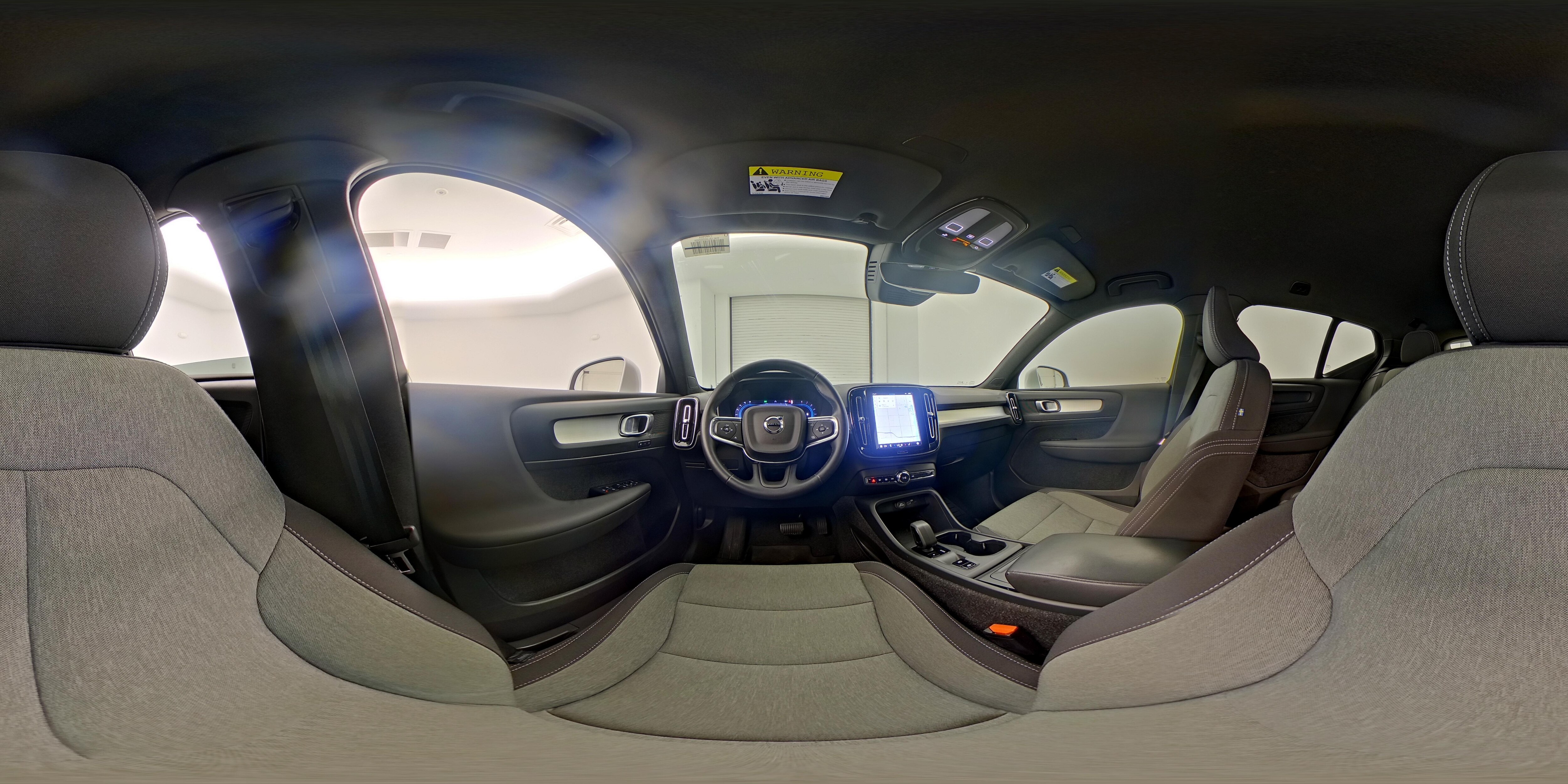 2025 Volvo XC40 Core - Photo 27