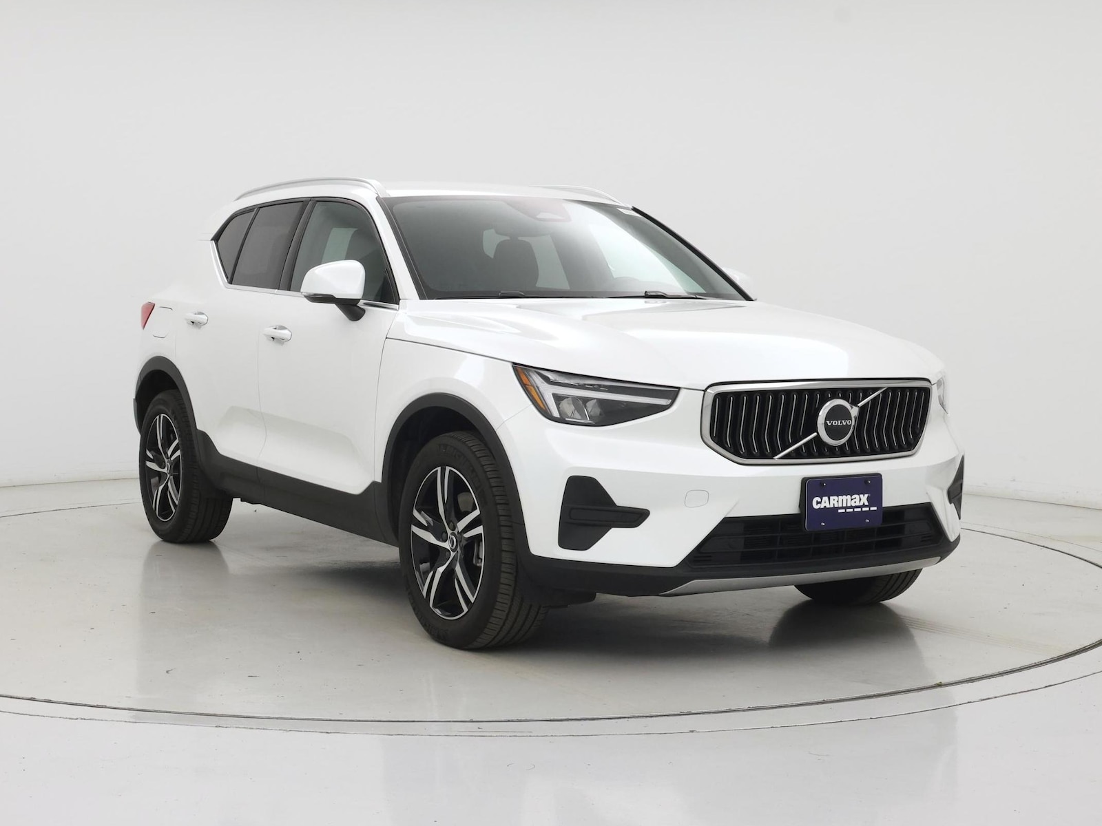 2025 Volvo XC40 Core - Photo 2